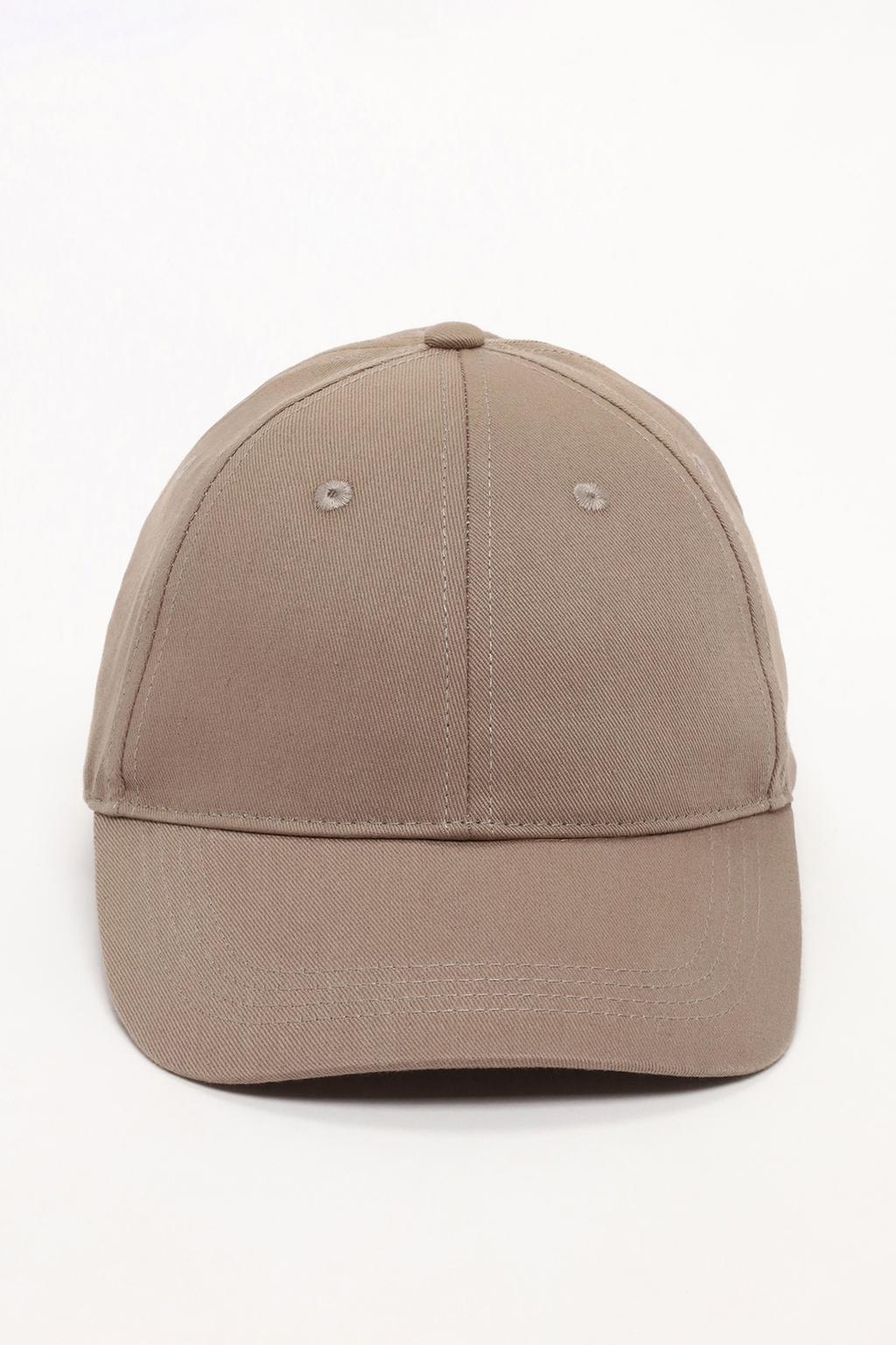 Basic cap