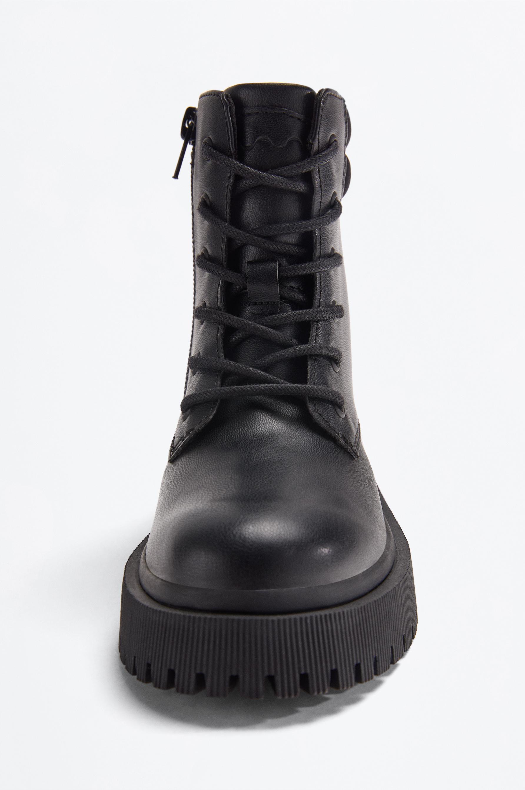 Collar boot — BLACK