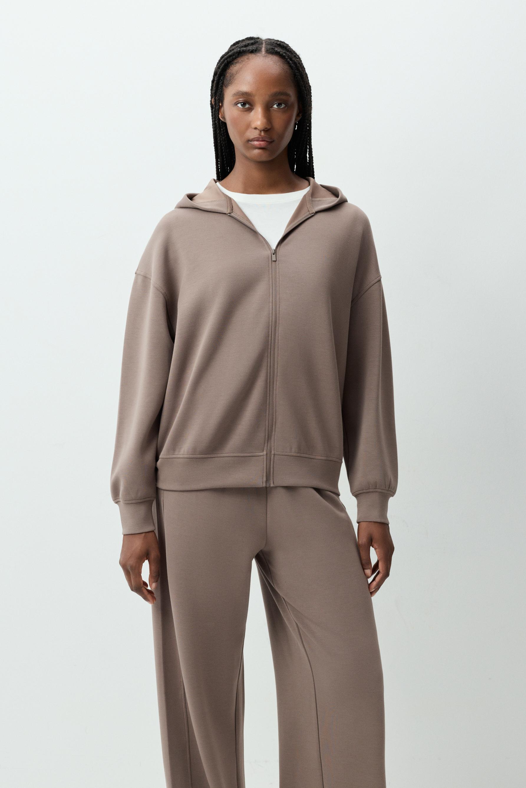 Sudadera deportiva oversize