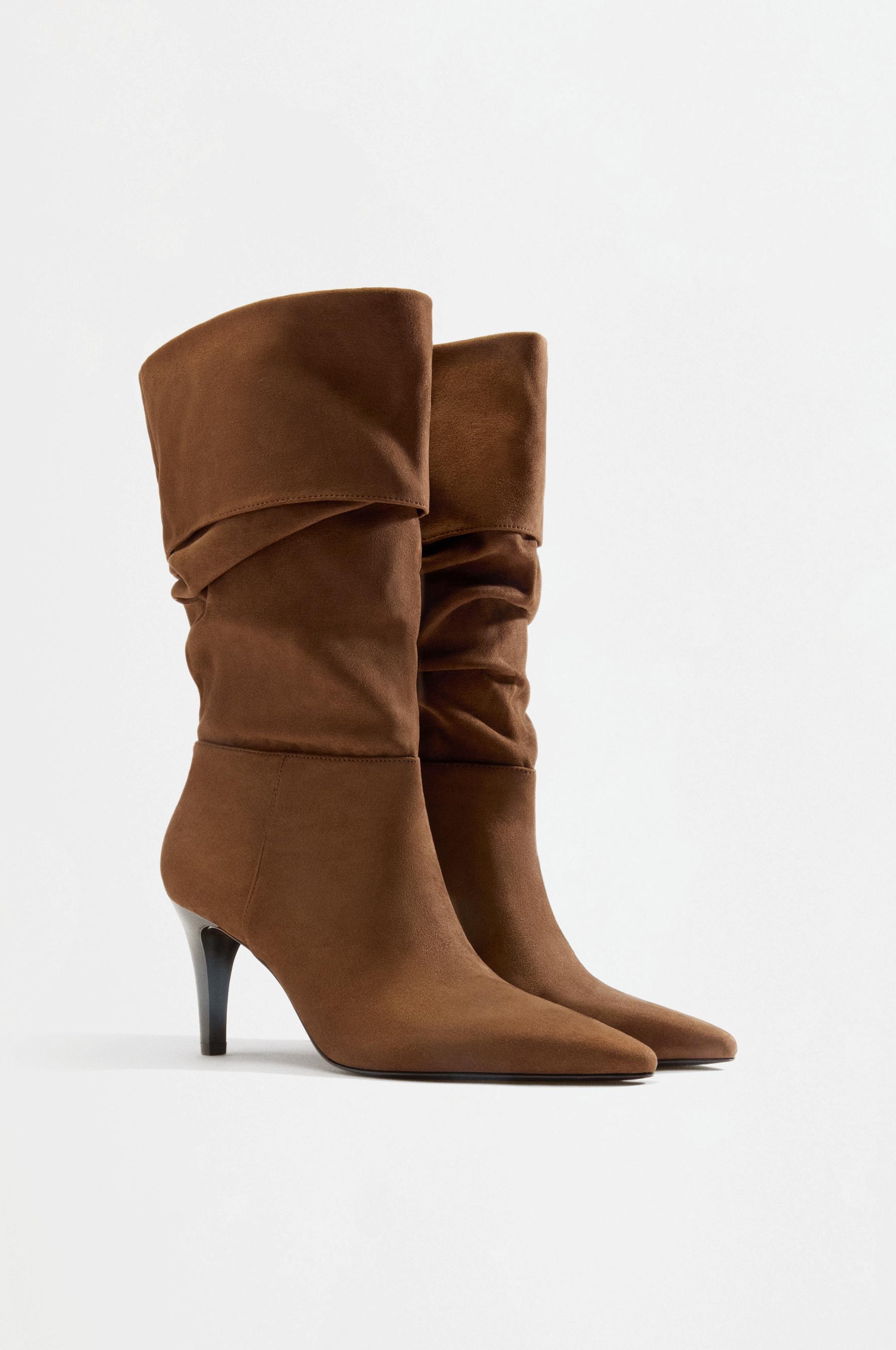 Slouchy heeled boots — LEATHER