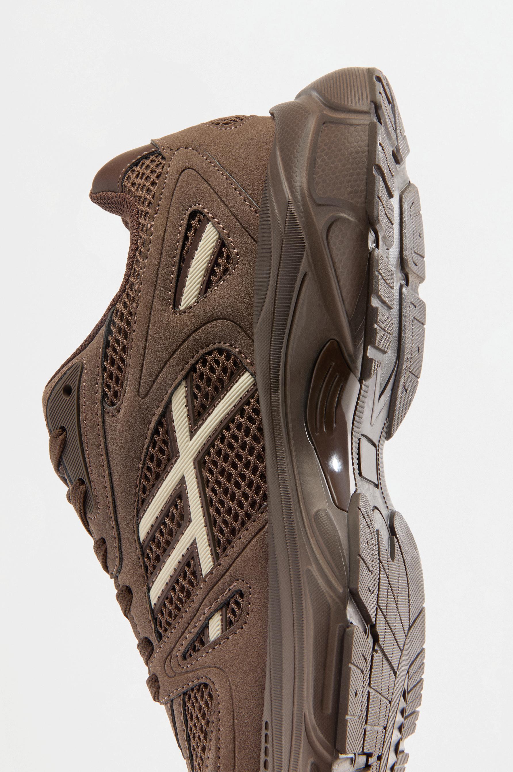 Multi-piece trainers — BROWN