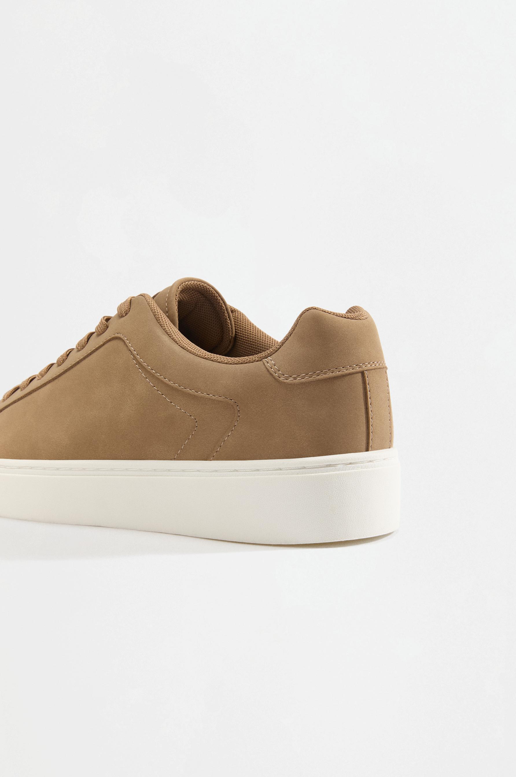 Smart sneakers — LEATHER
