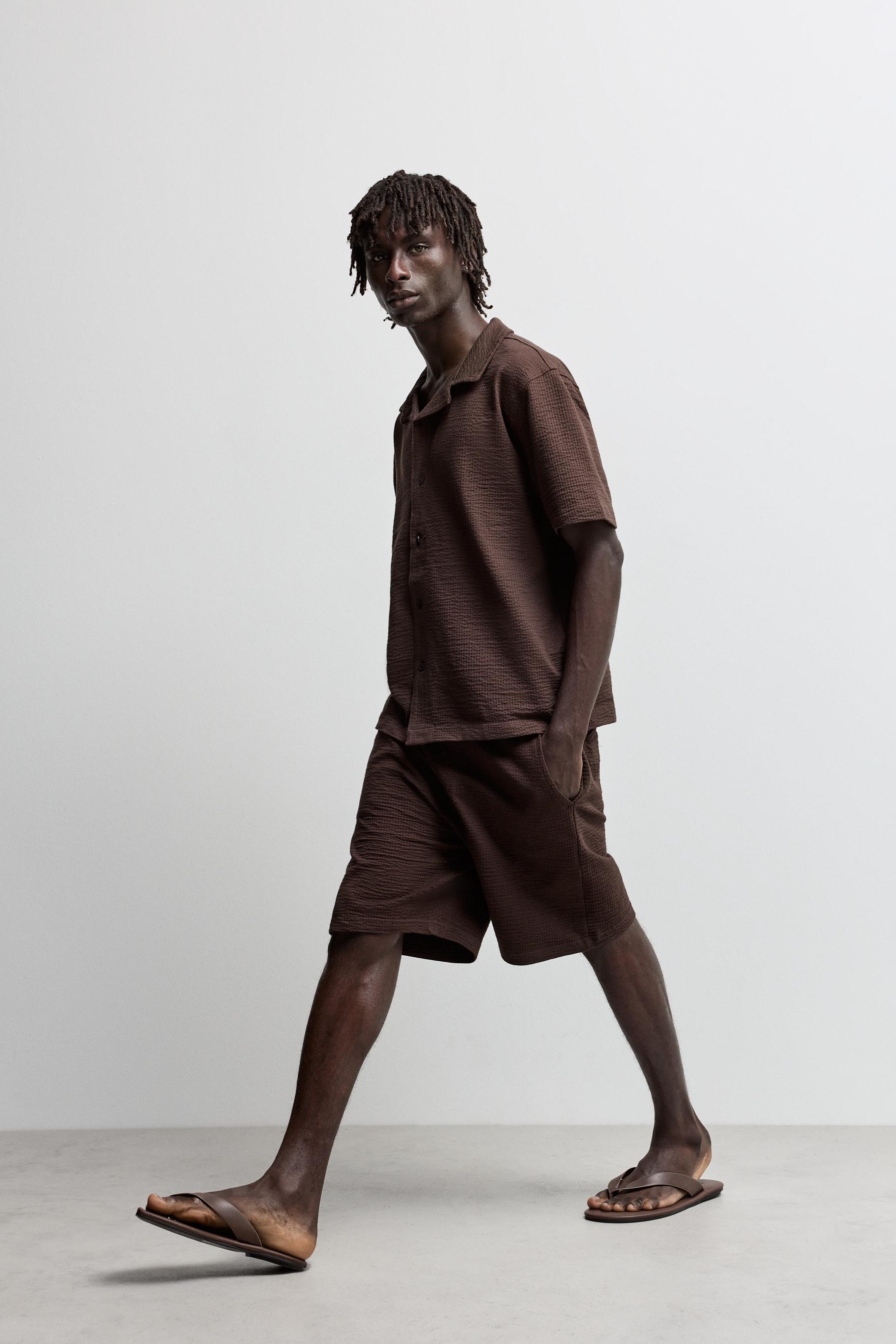 Seersucker Bermuda shorts — CHOCOLATE