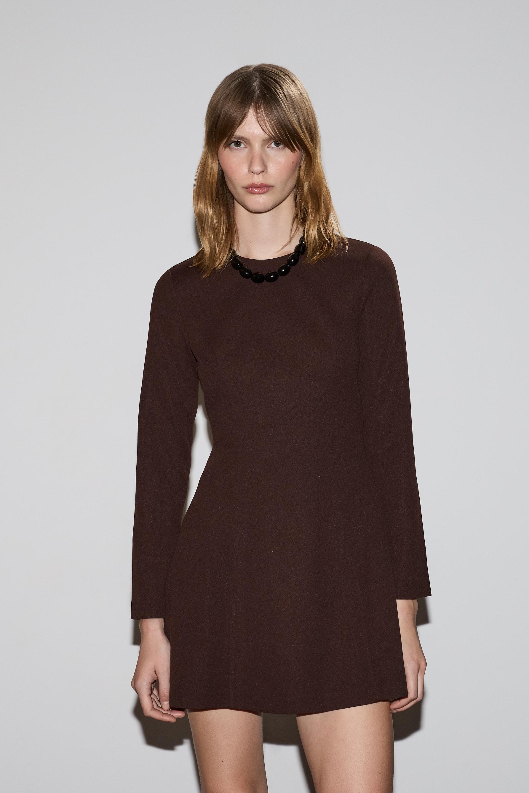 Vestido corto pinzas