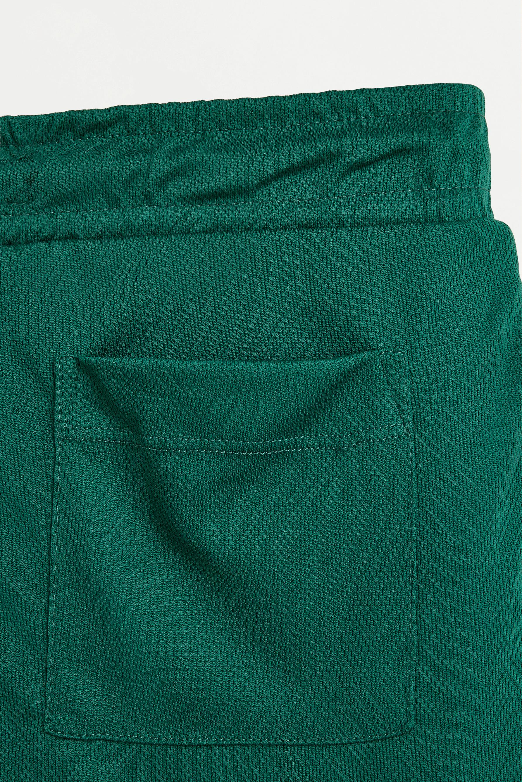 Basketball tank top and shorts set — GREEN