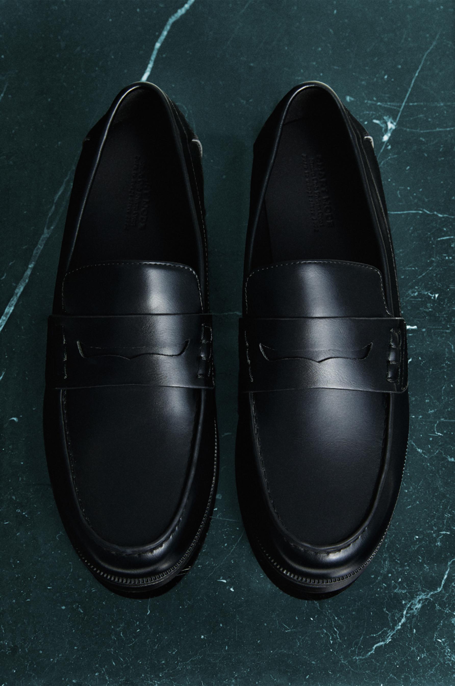 Loafer shoe — BLACK