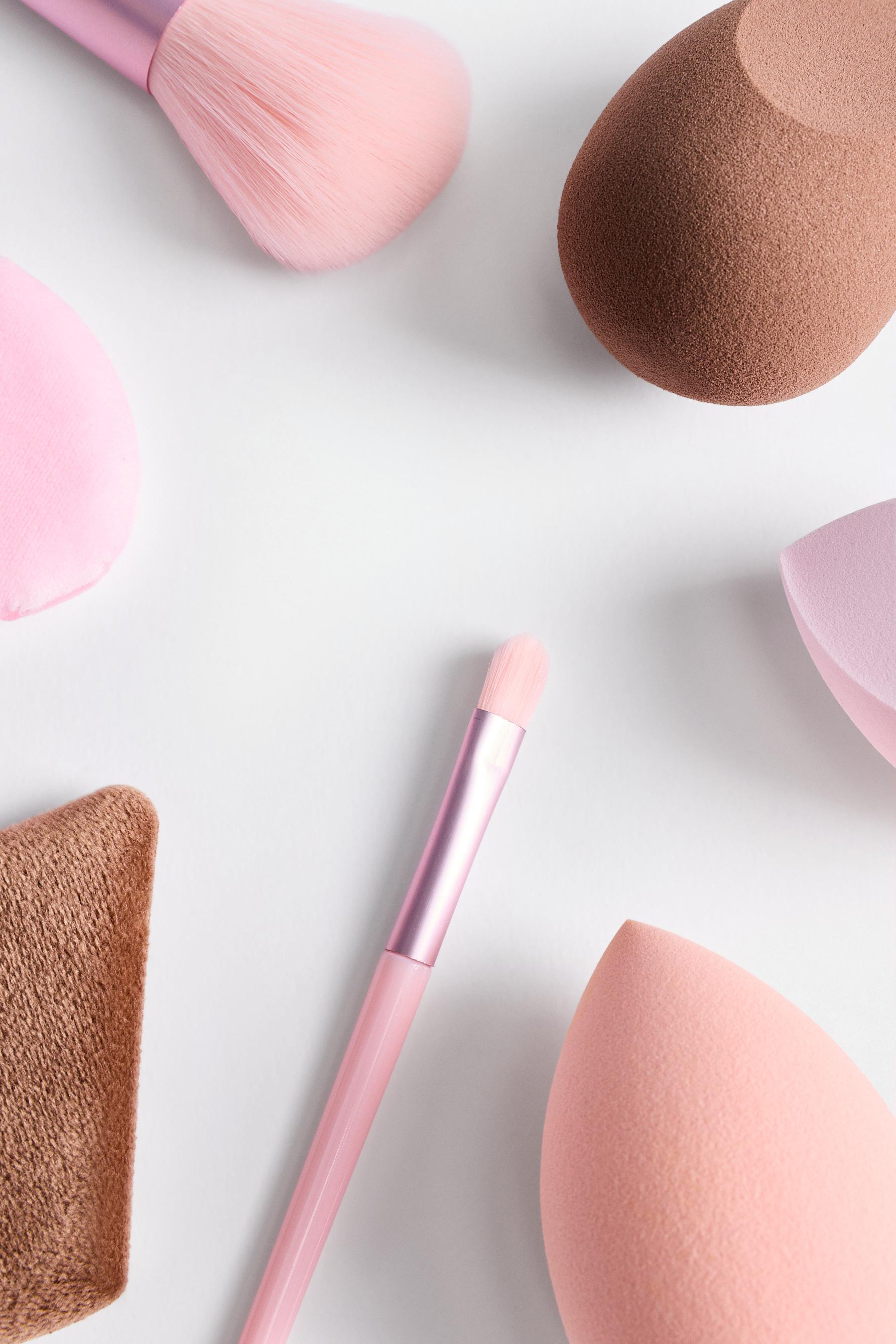 Makeup sponge and brush set — BROWN