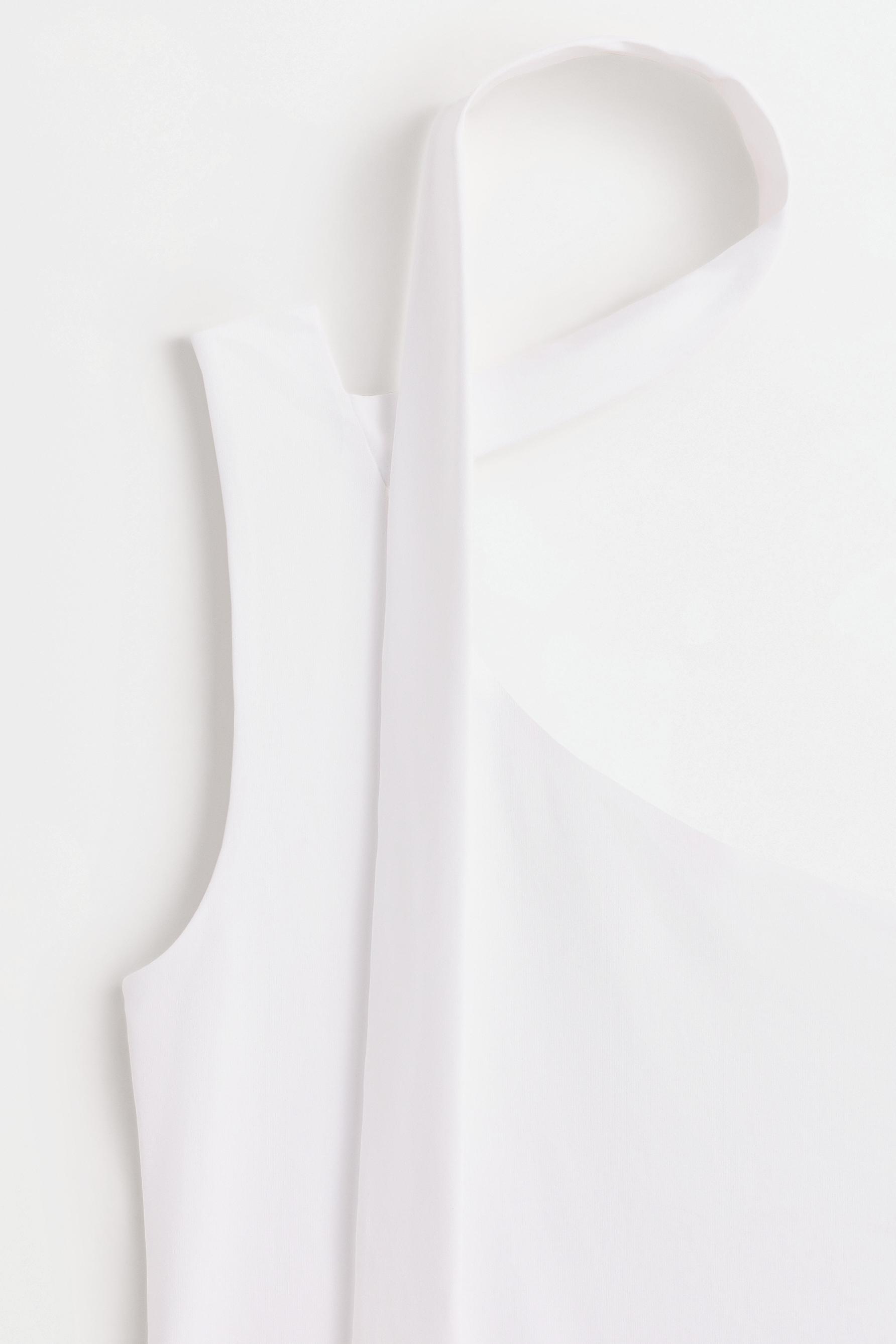Asymmetric top — OFF WHITE