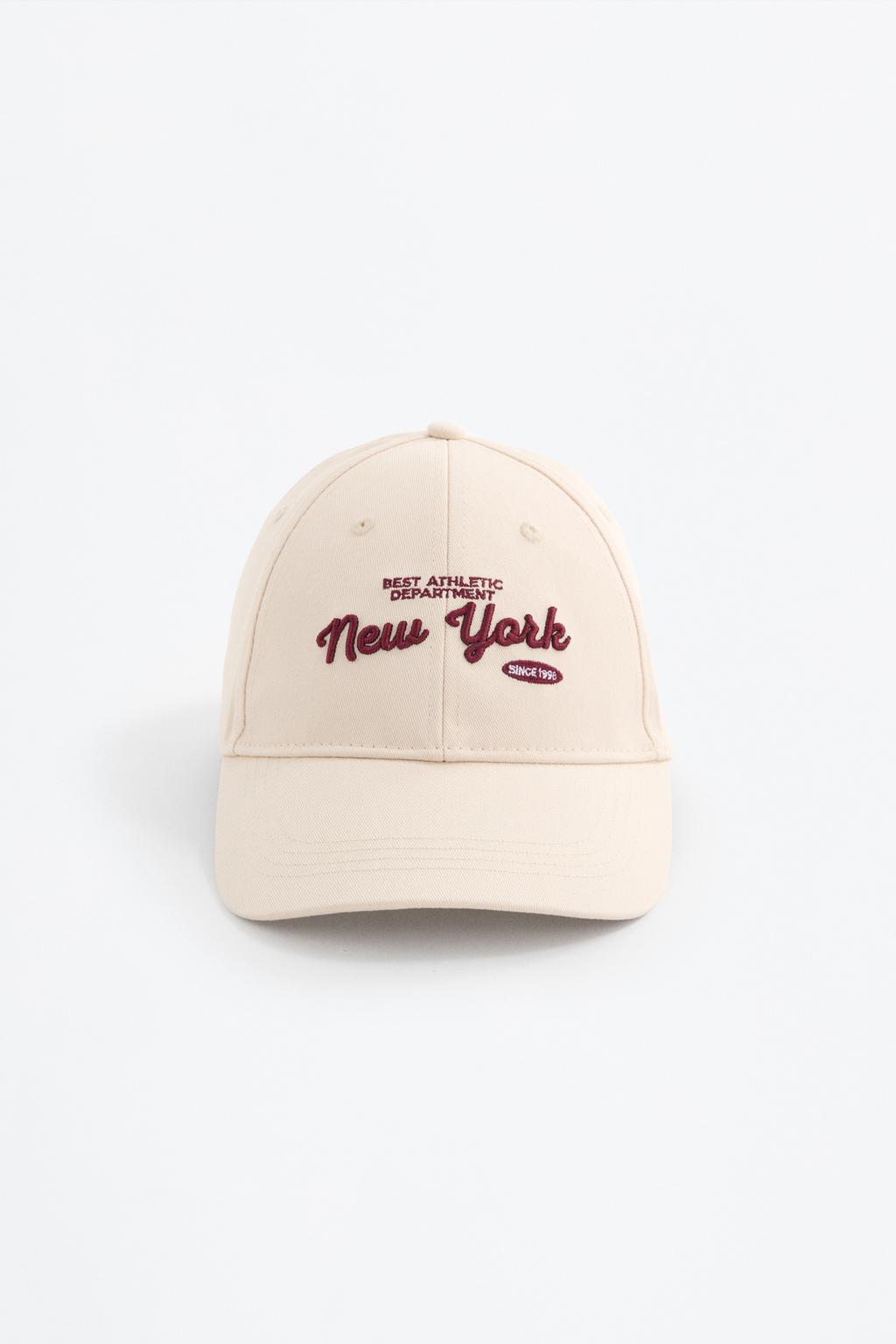 Gorra texto bordado