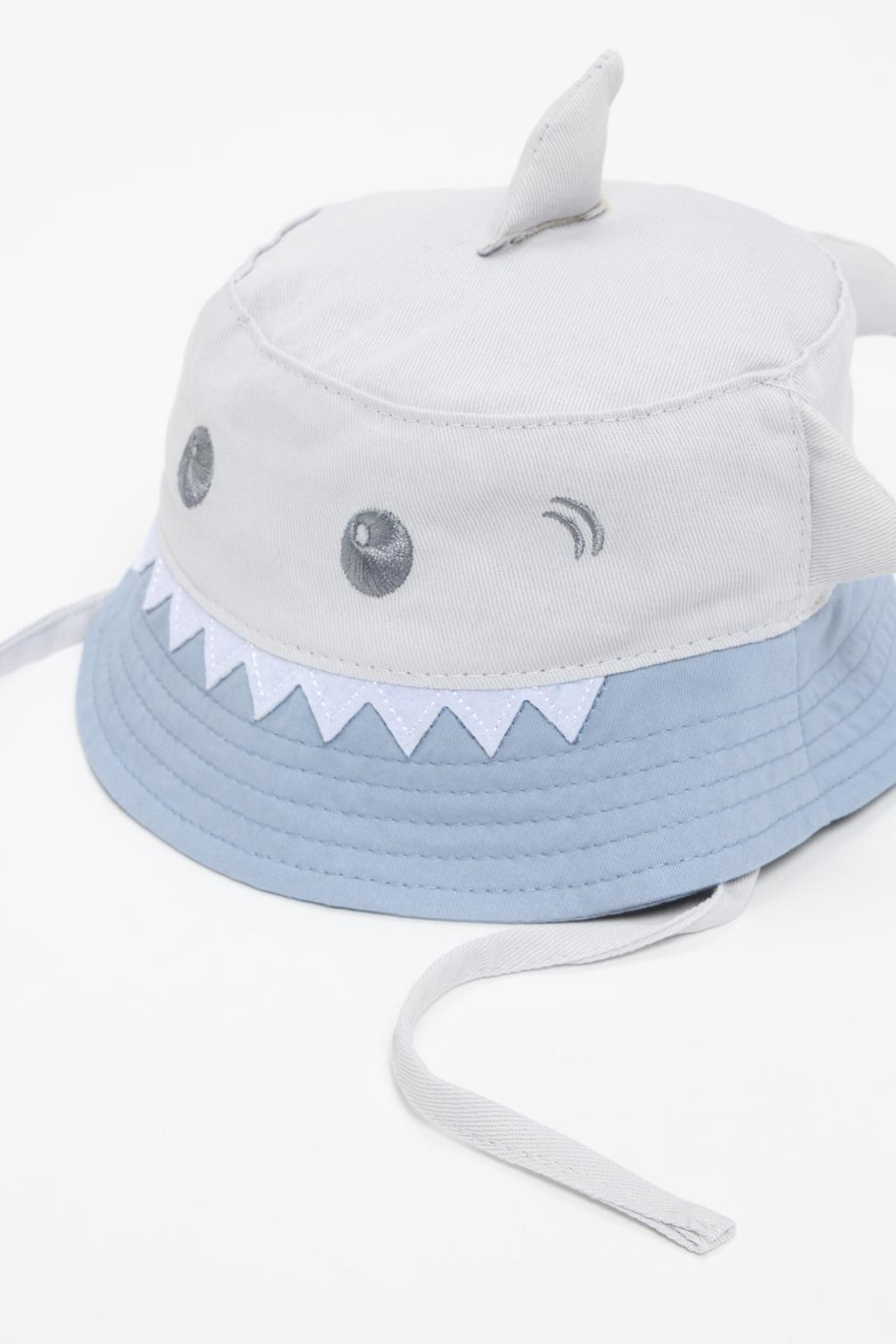 Fish bucket hat