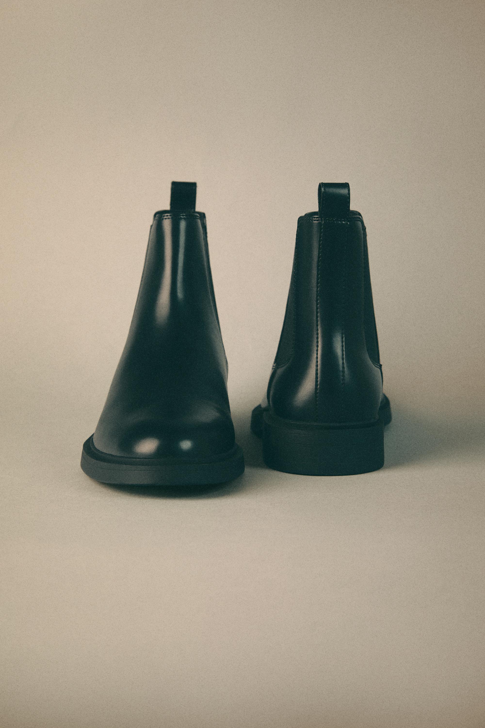 Chelsea boots — BLACK