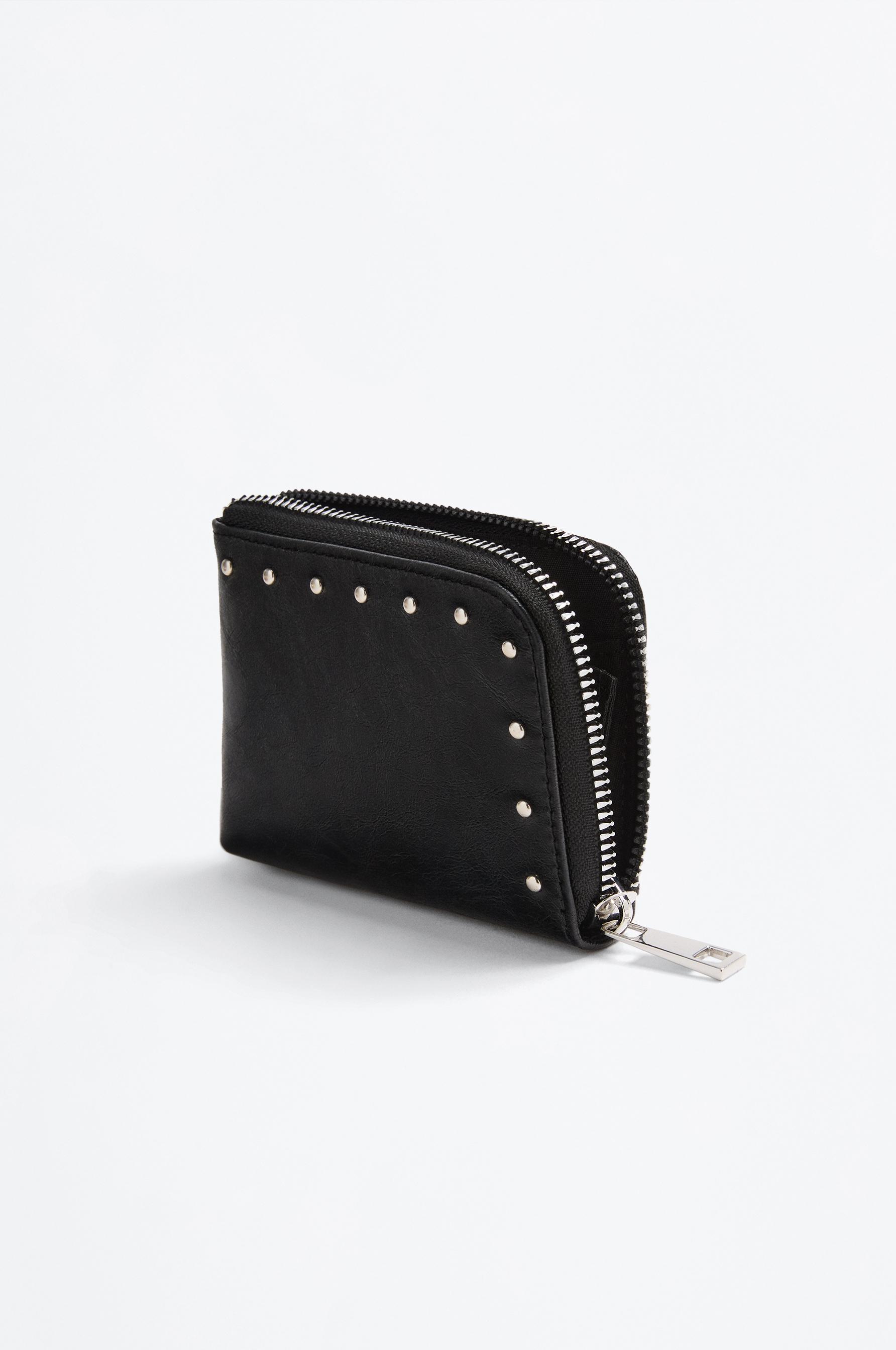 Studded textured wallet — BLACK