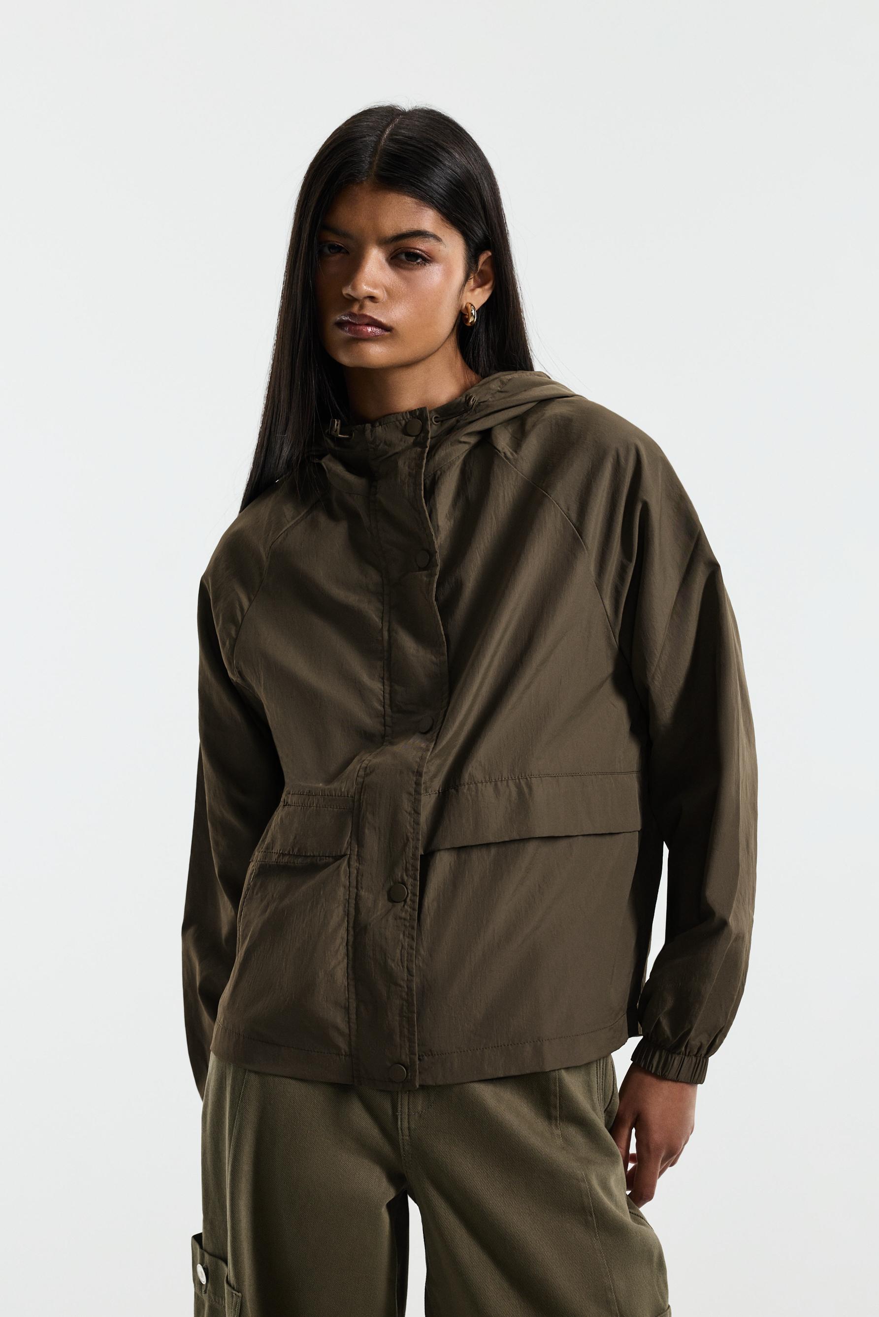 Cropped hooded windbreaker — KHAKI