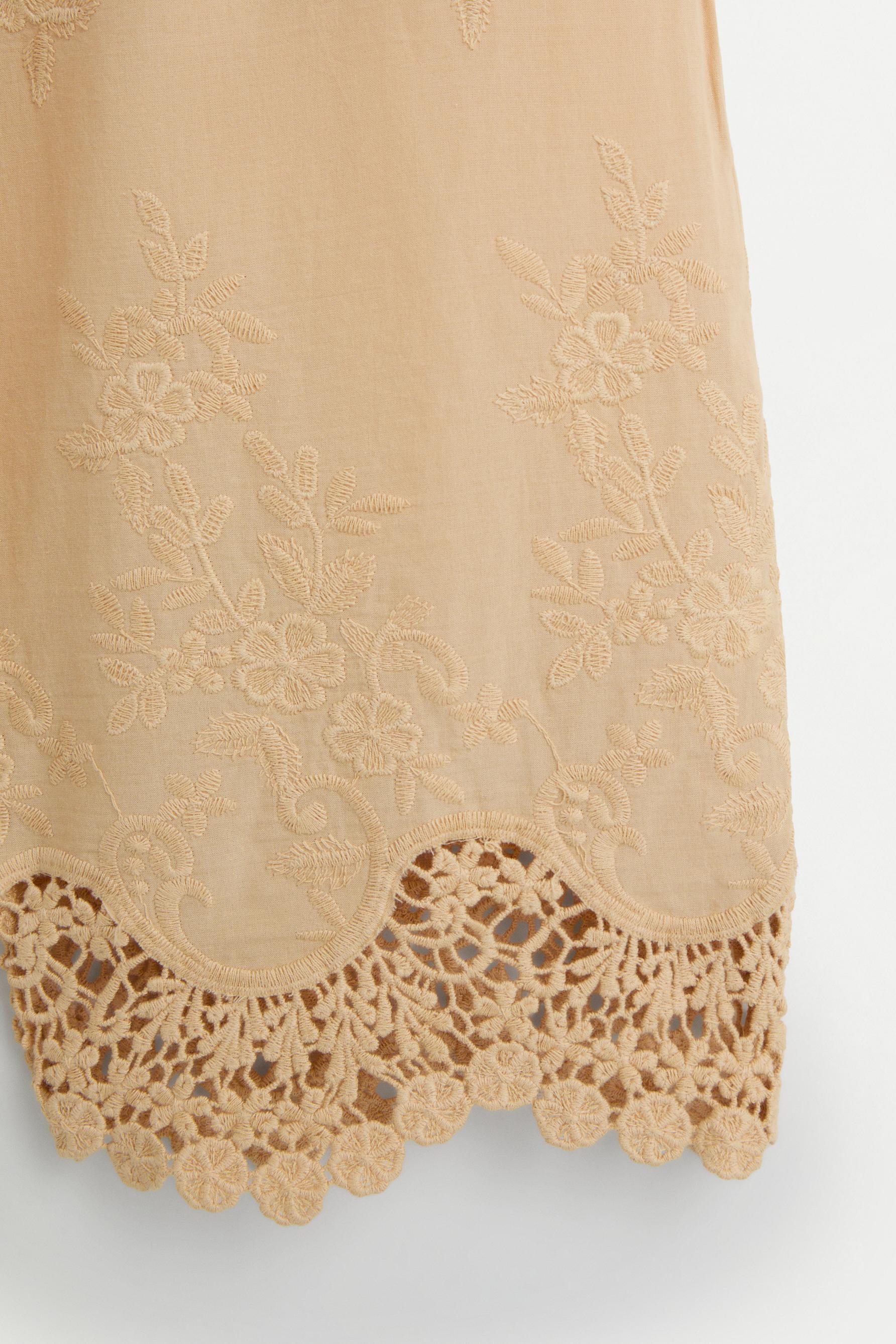 Trimmed trousers — OCHRE