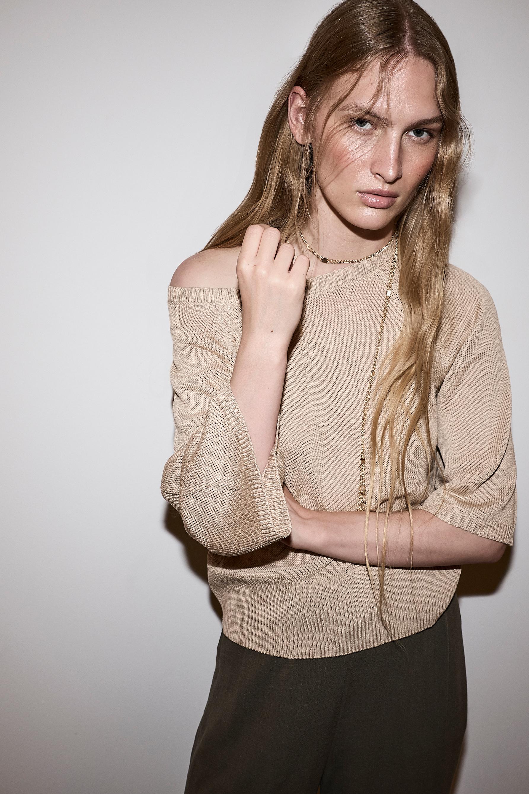 Raglan sleeve sweater — SAND