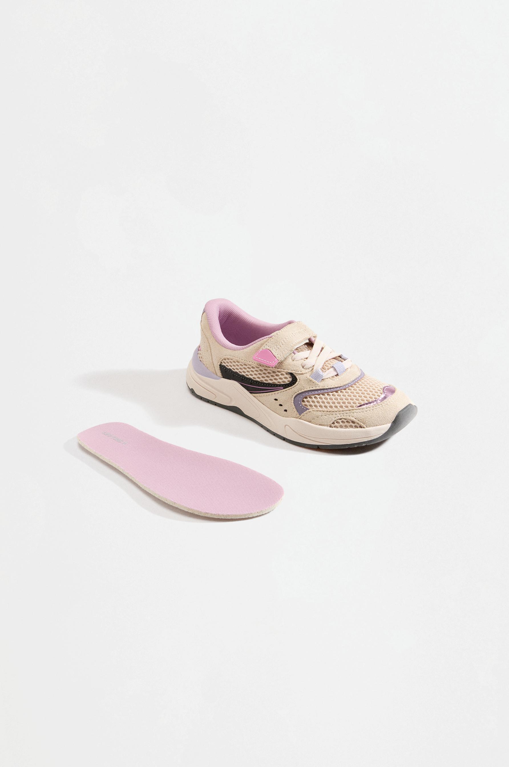 BAREFOOT CASUAL SNEAKERS — BEIGE