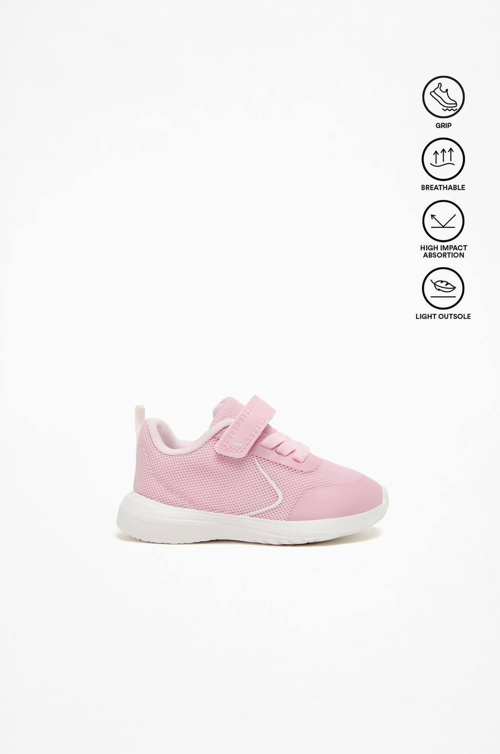Minimalist sneakers