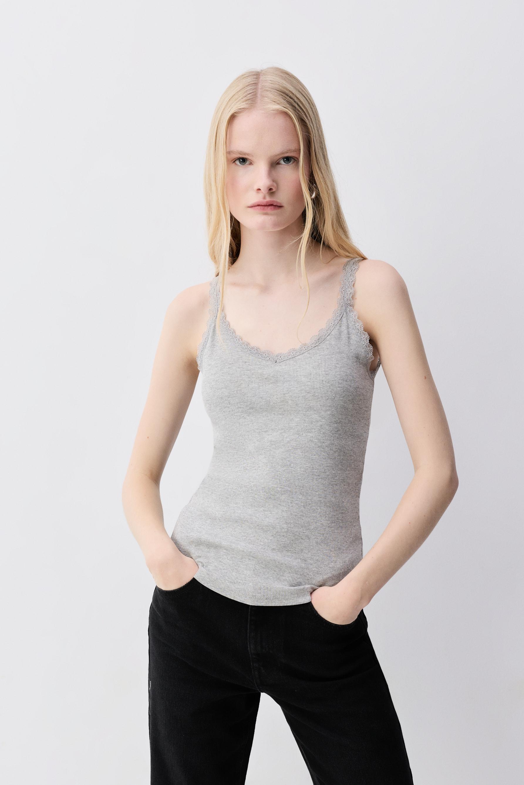 Top tirantes canalé con encaje