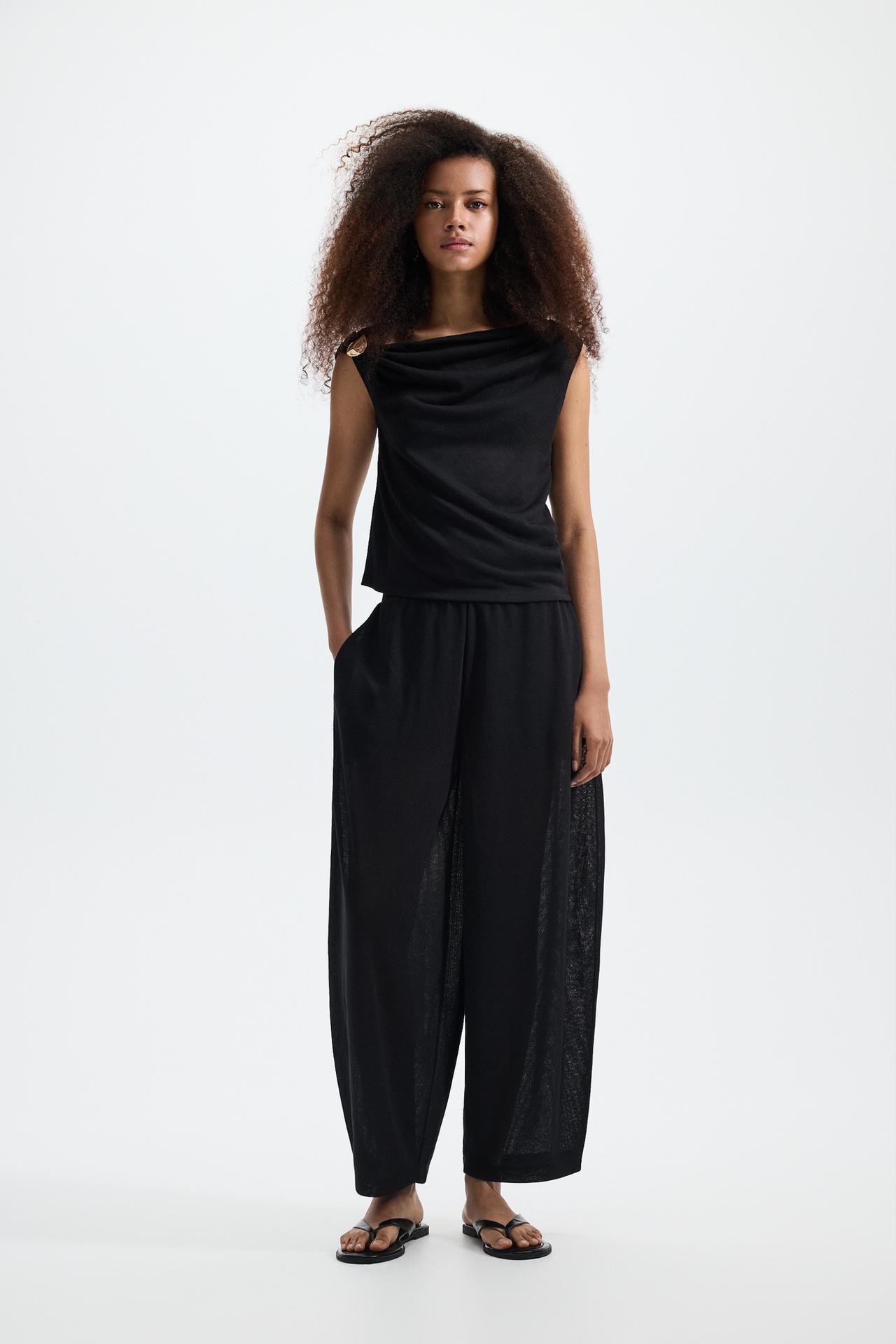 Flowing carrot fit trousers — BLACK