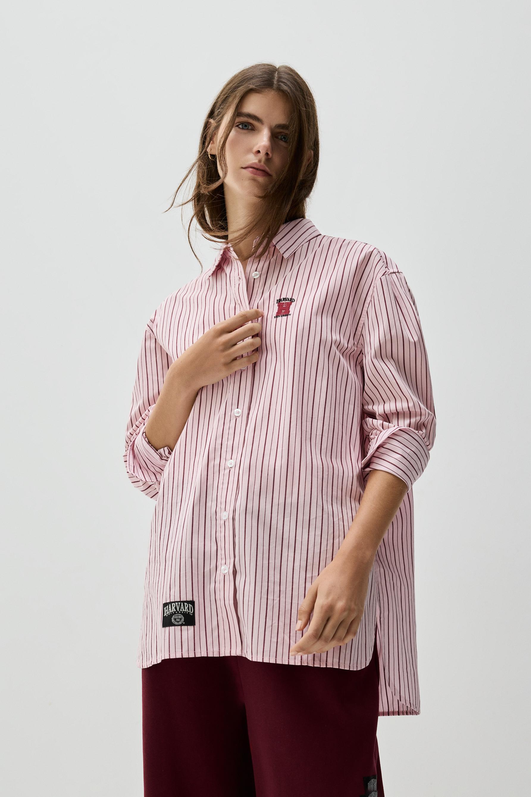 Camisa oversize Harvard University