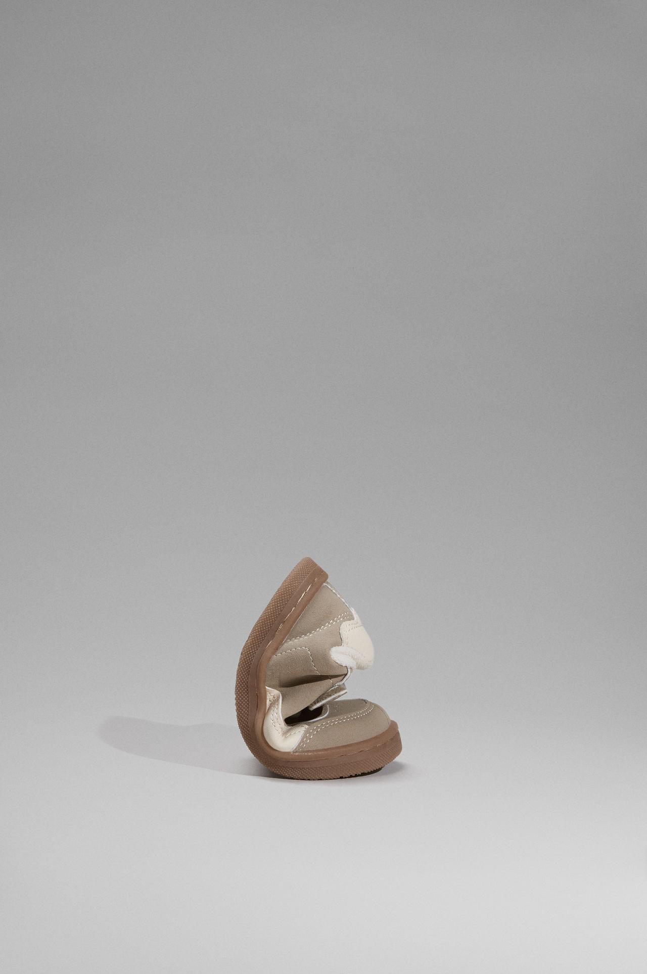 Combined barefoot sneakers — BROWN