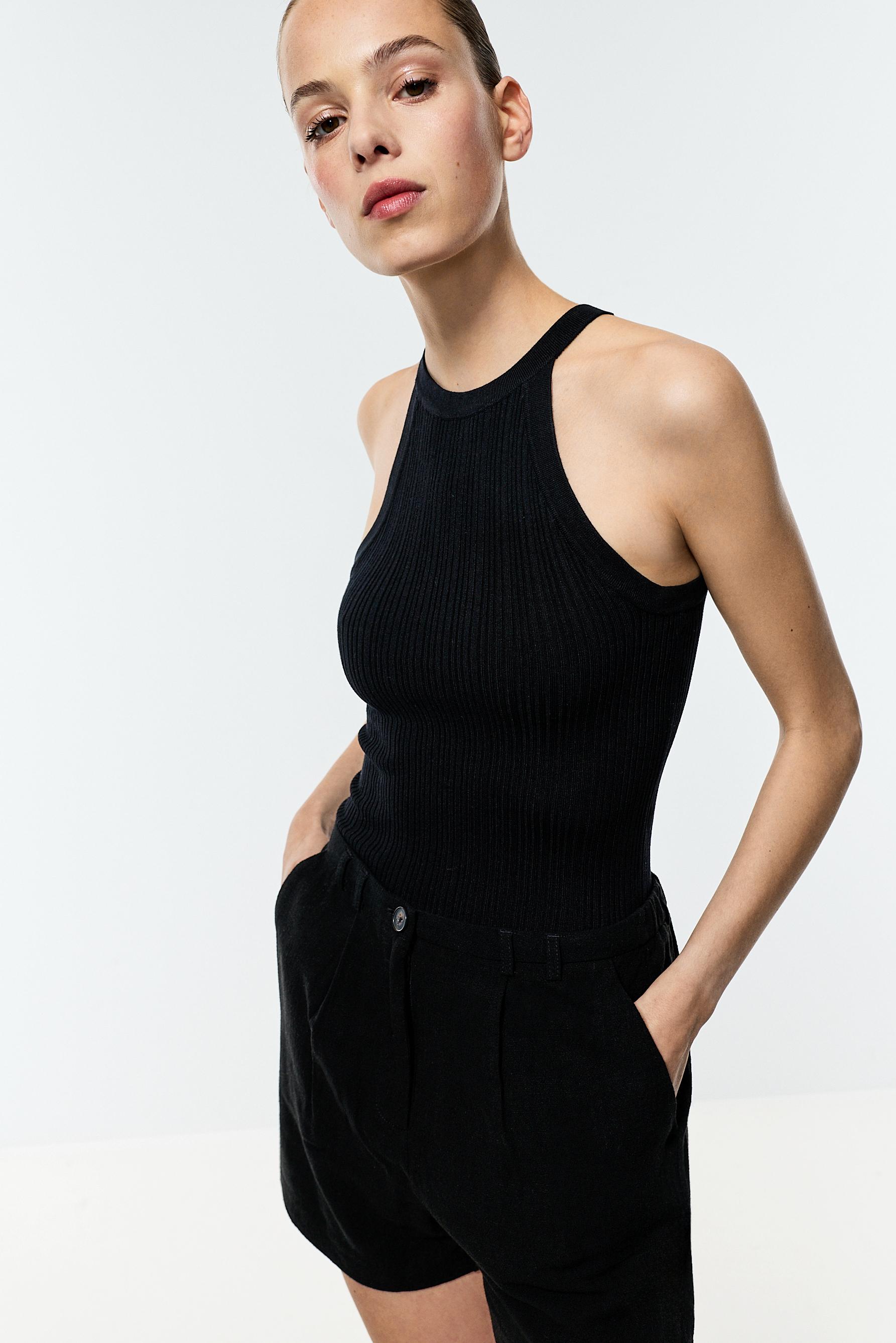 Ribbed halter top — BLACK