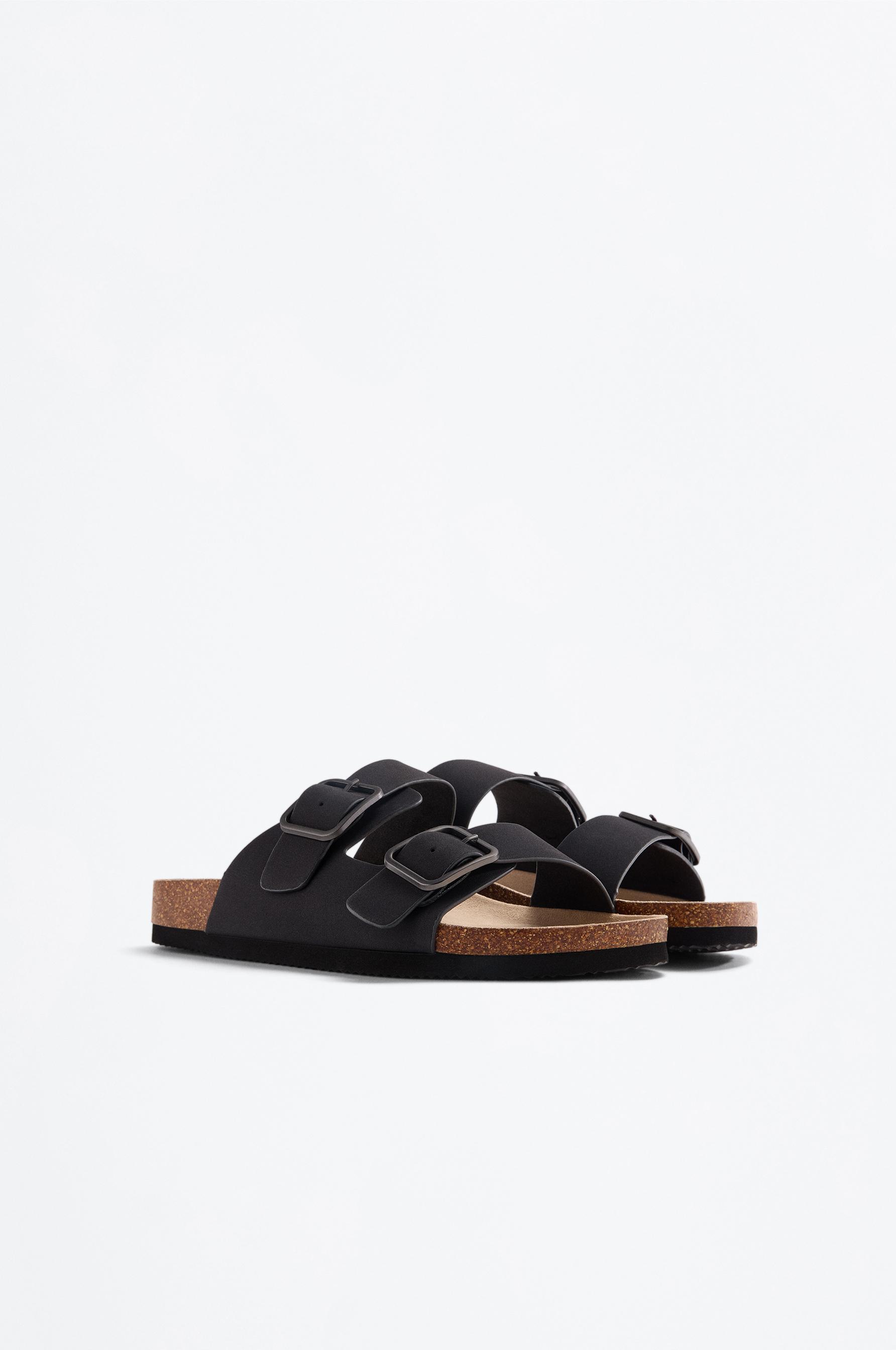 Comfort buckle sandals — BLACK