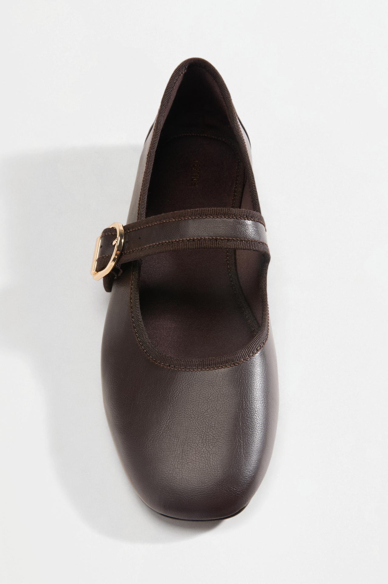 Buckle ballet flats — BROWN