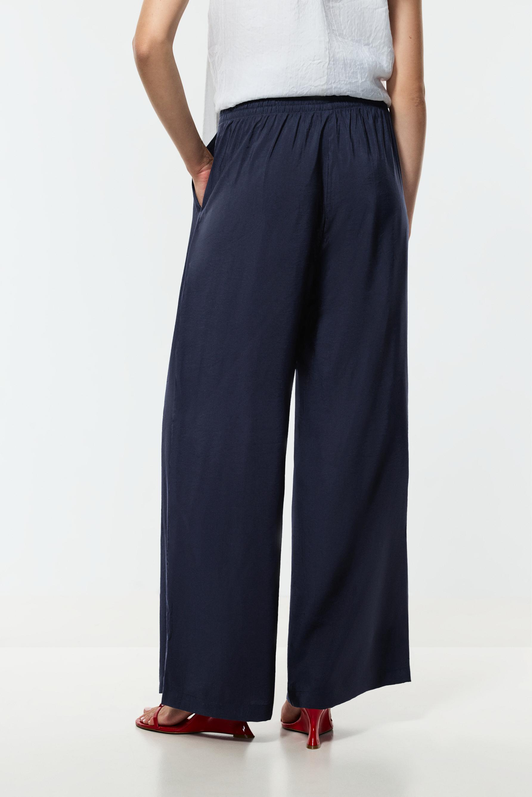 Basic straight-leg trousers — NAVY