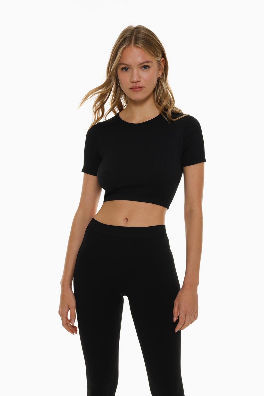 Cropped seamless T-shirt