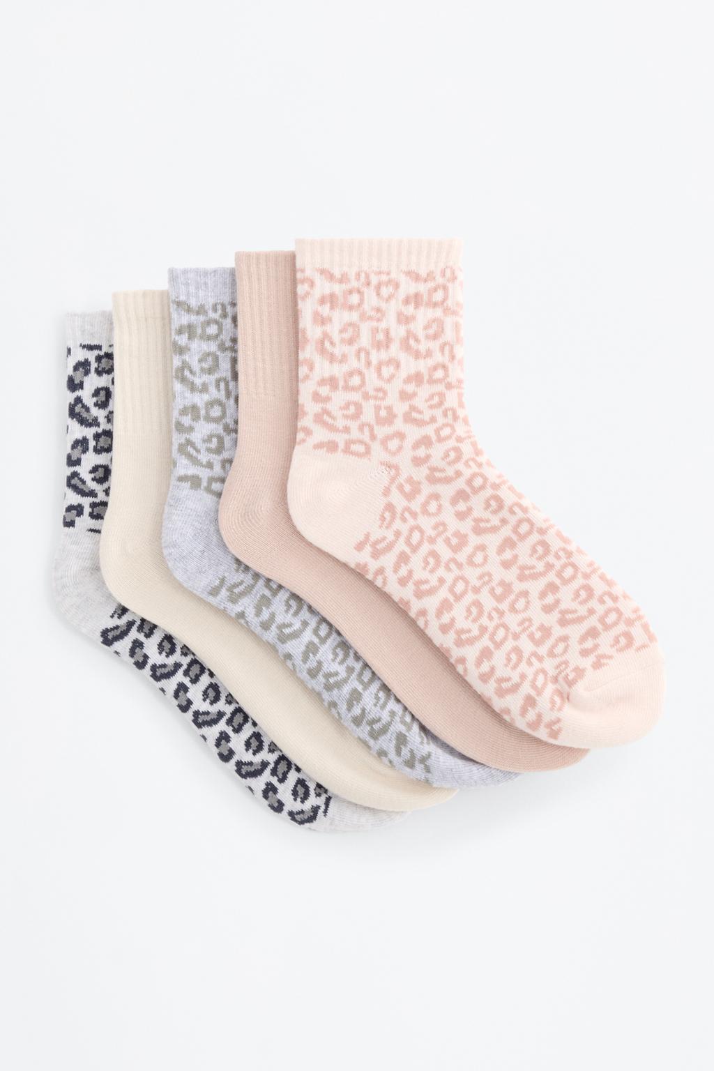 5-pack of short animal print socks