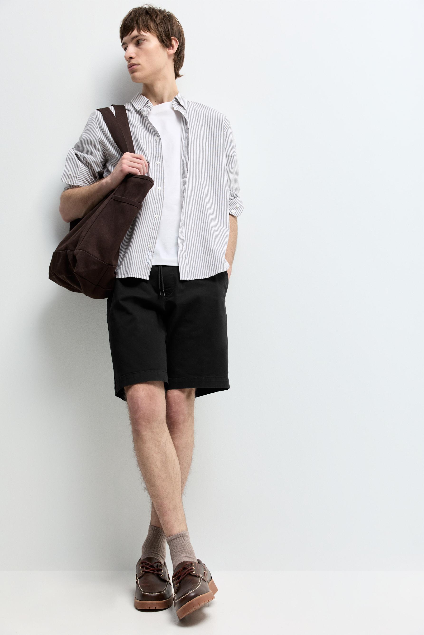 Jogger Bermuda shorts — BLACK