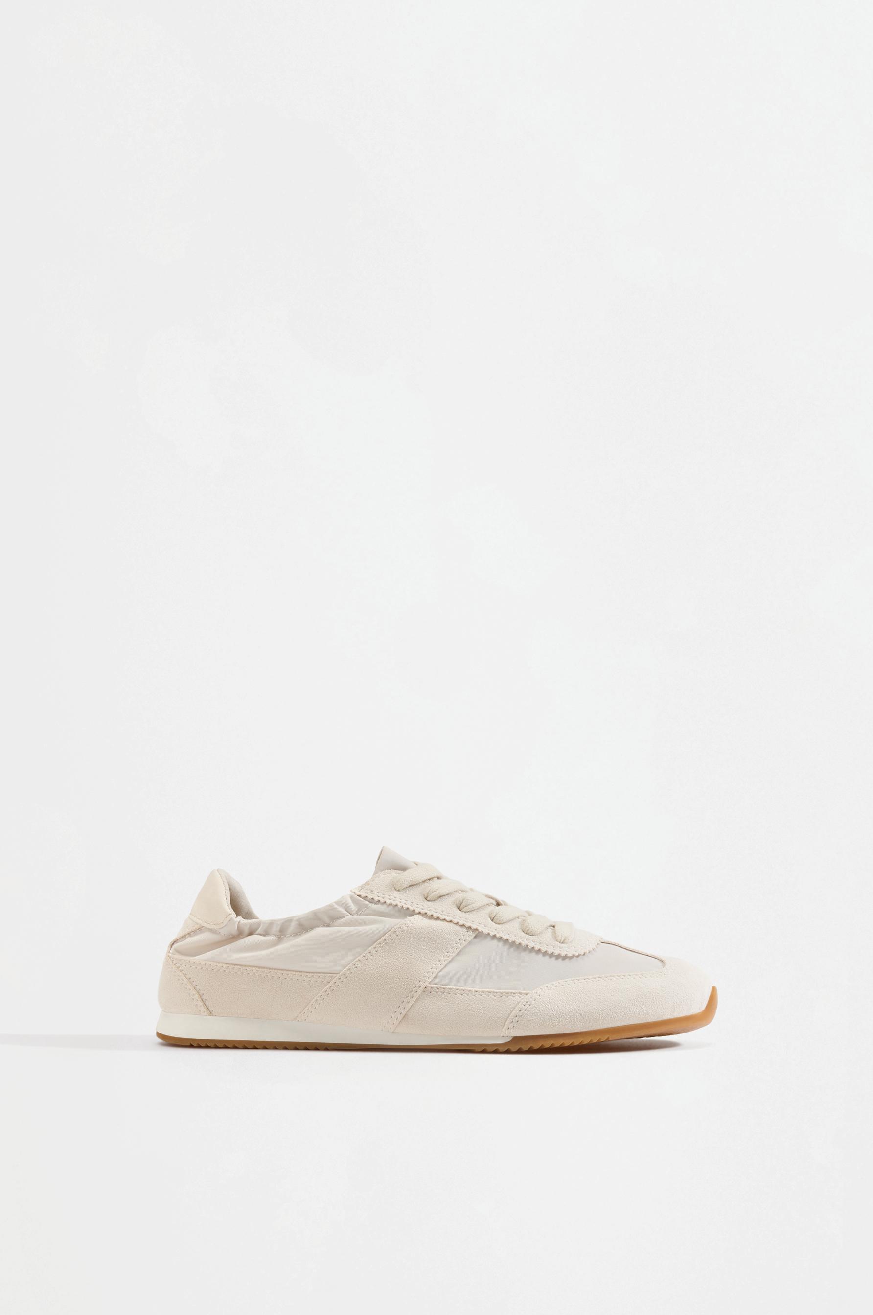 Sneakers — ECRU