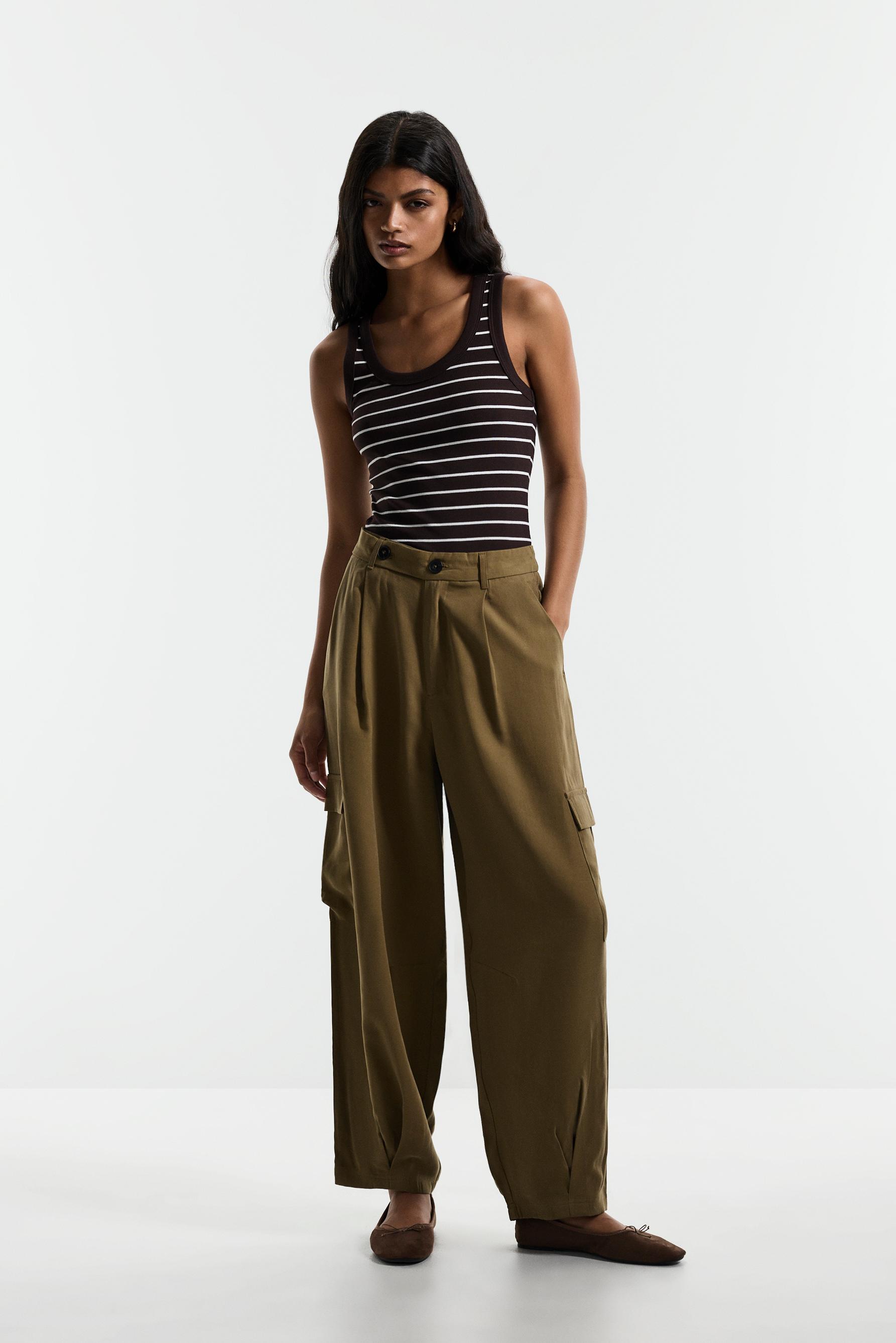 Contrast detail racerback T-shirt — ECRU/BROWN