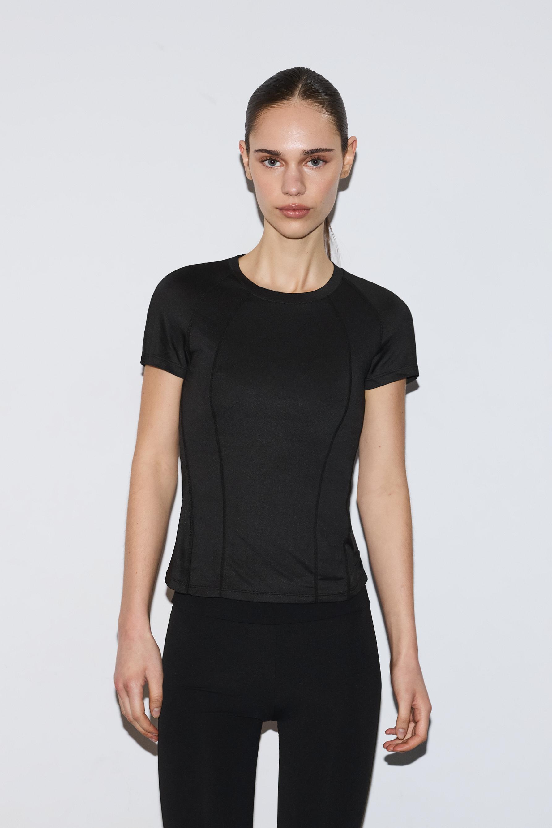 Camiseta deportiva básica