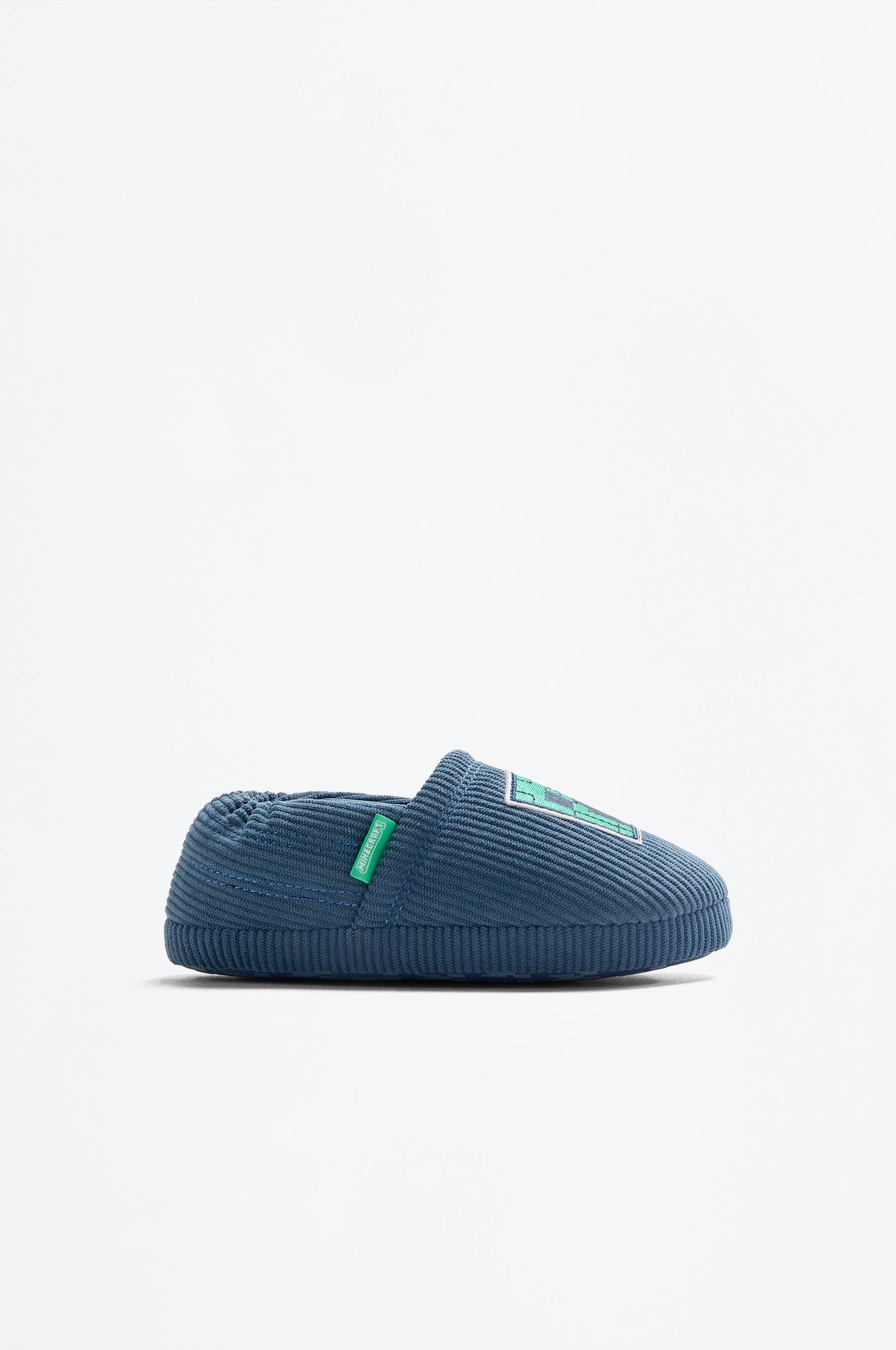 Minecraft closed house slippers — BLUE