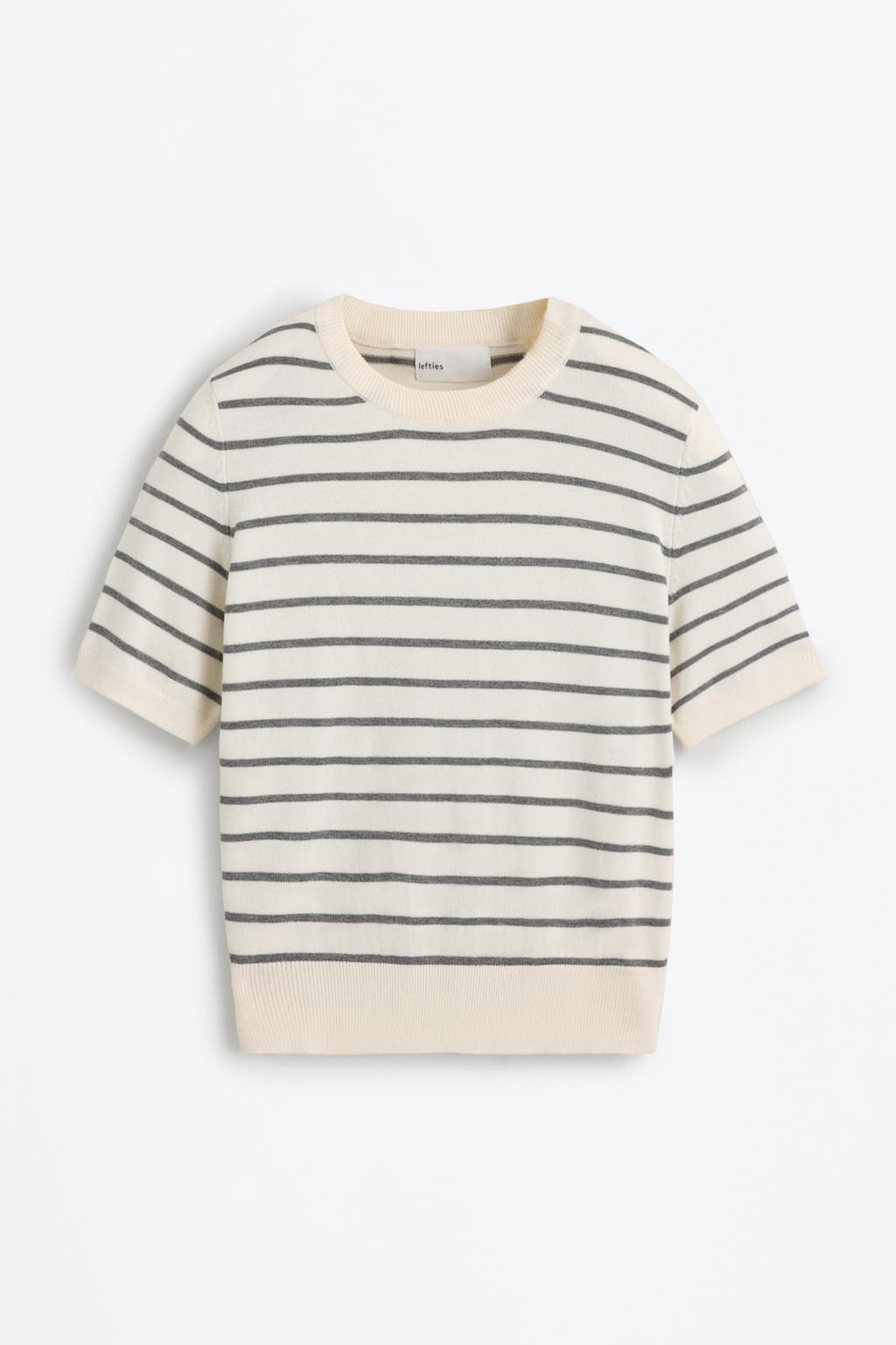 Short sleeve knit top