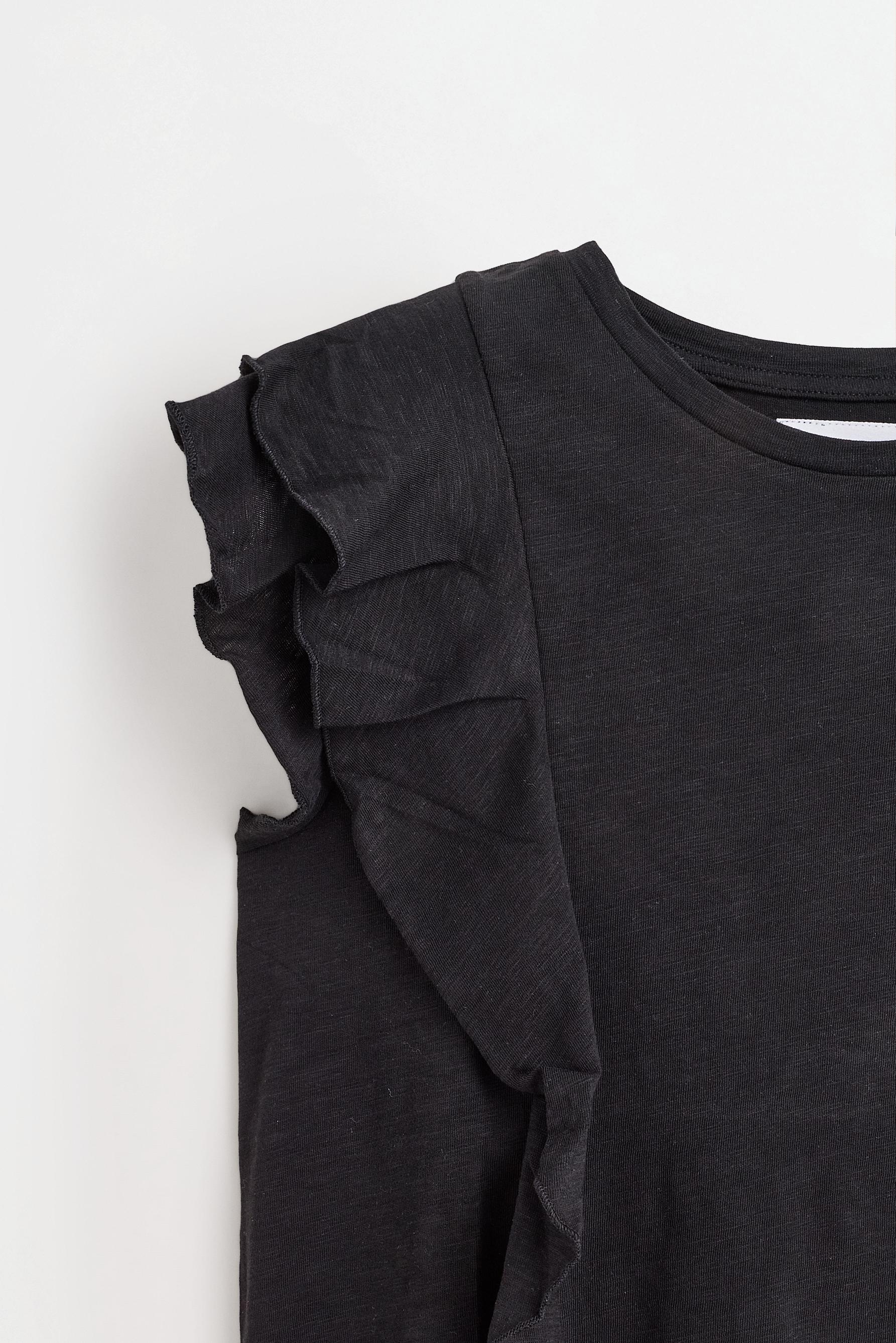 Ruffled T-shirt — BLACK