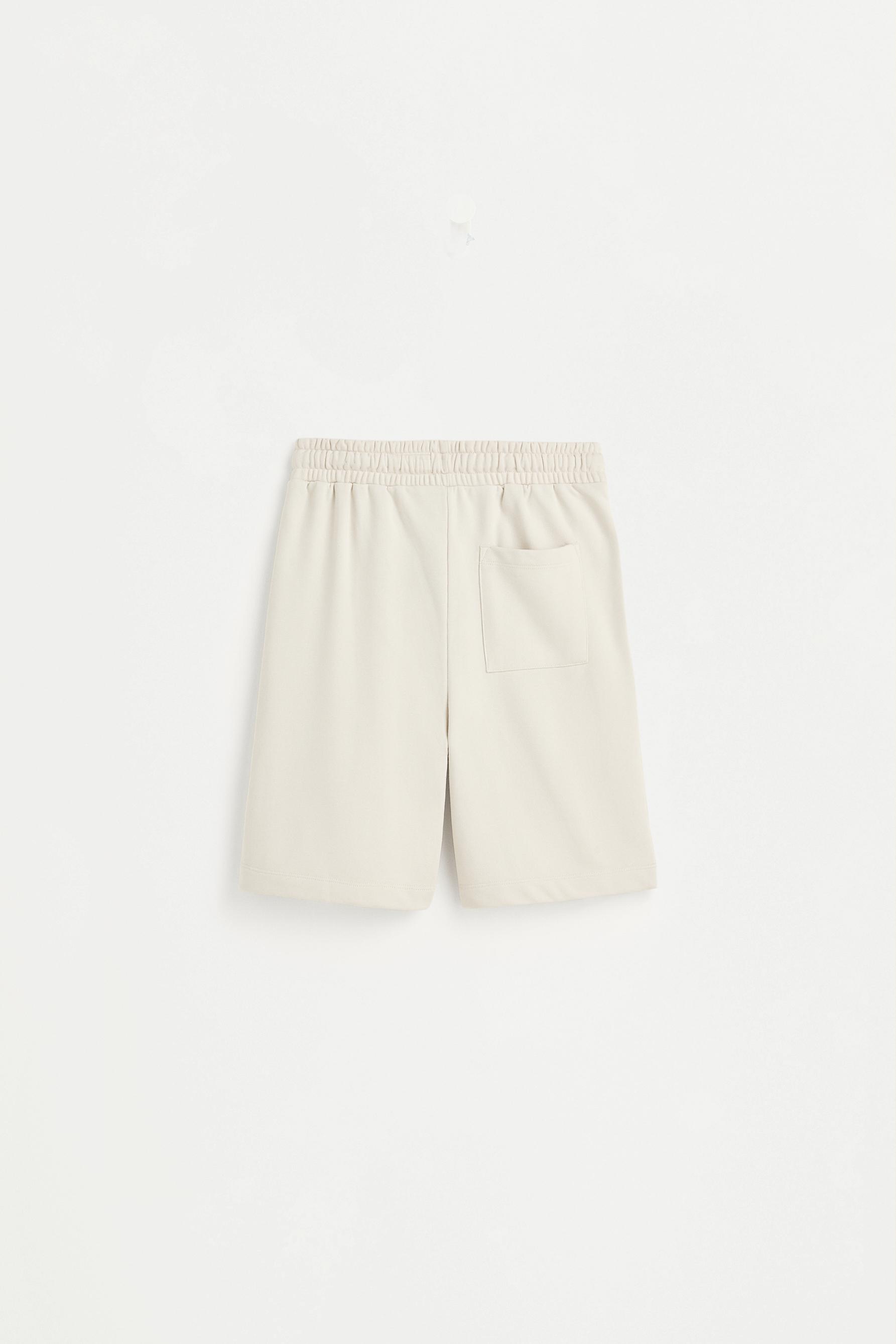 Plush Bermuda shorts with text — PALE MINK