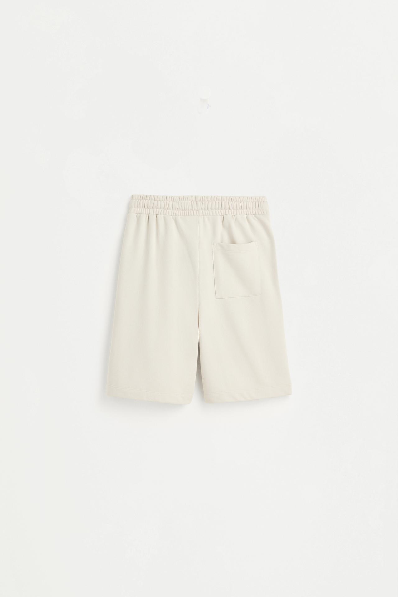 Plush Bermuda shorts with text — PALE MINK
