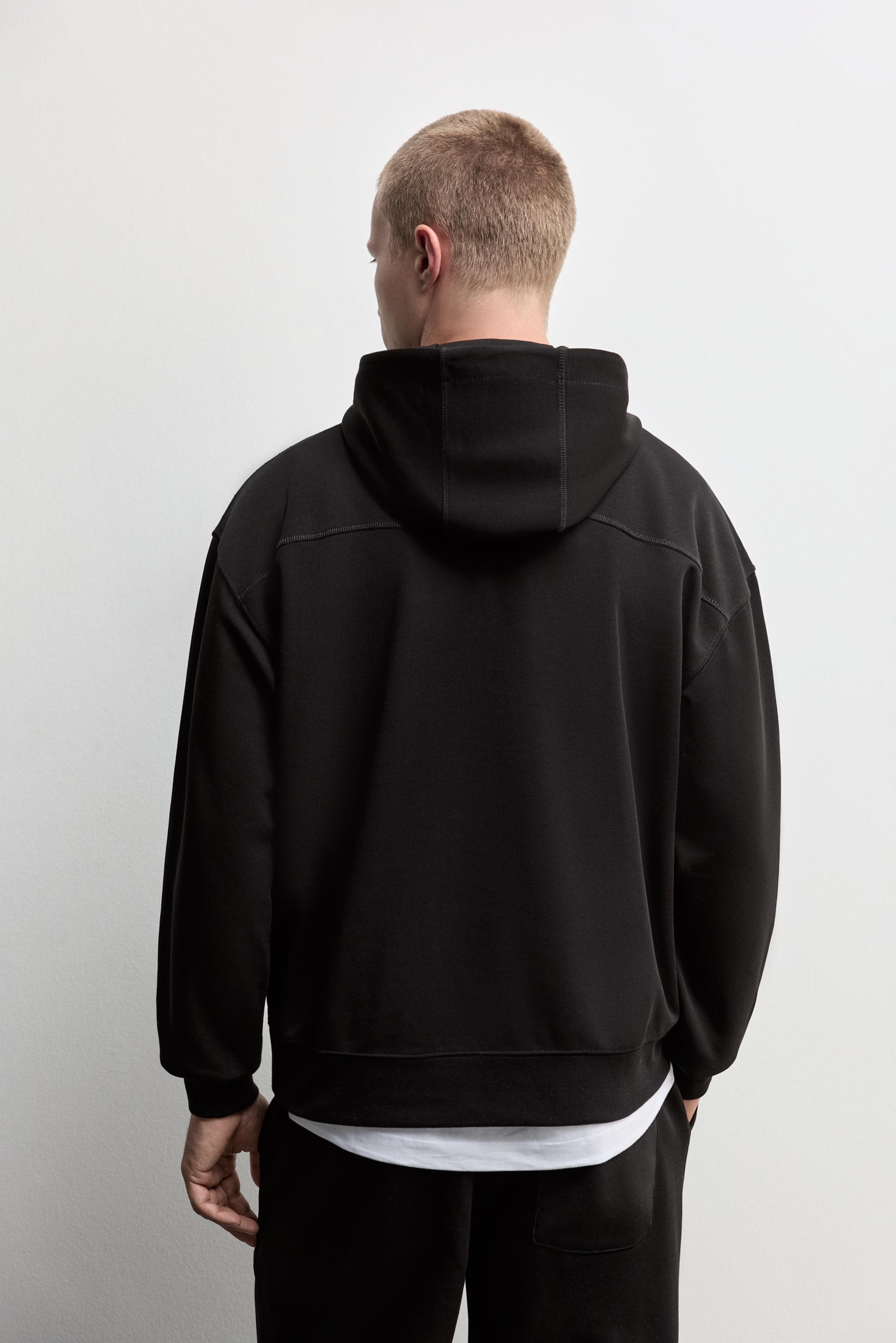 Interlock hoodie — BLACK