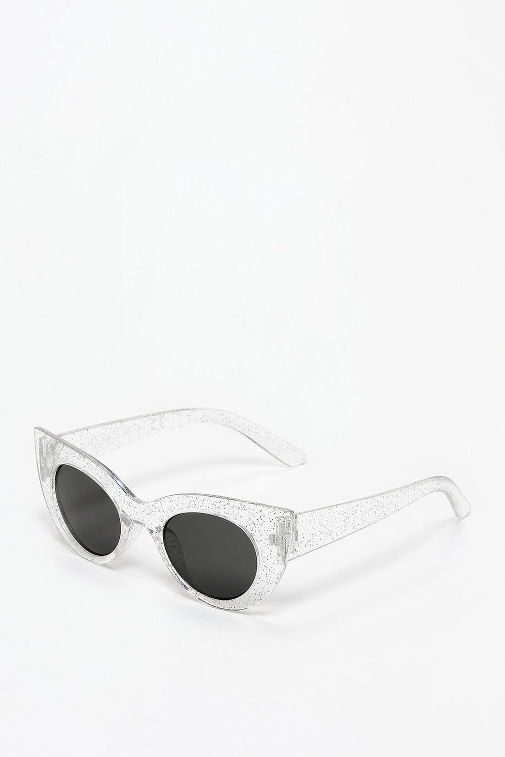 Girl | Transparent glitter cateye sunglasses