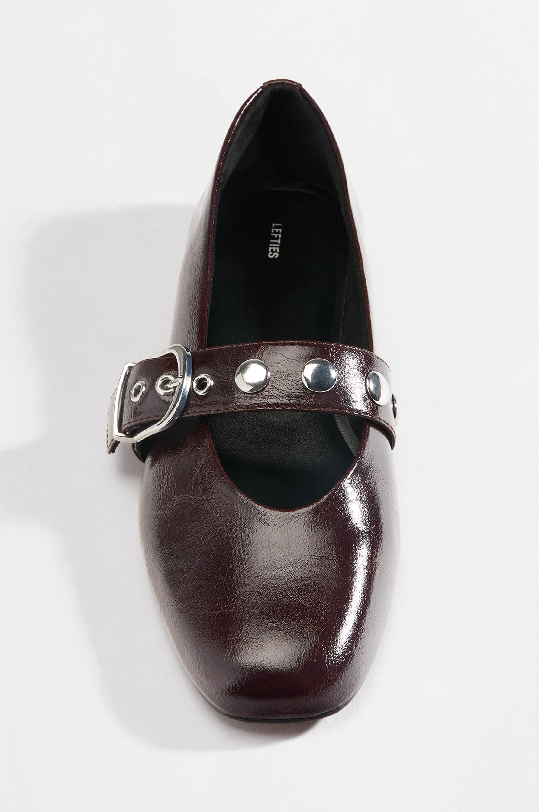 Studded ballet flats — BROWN