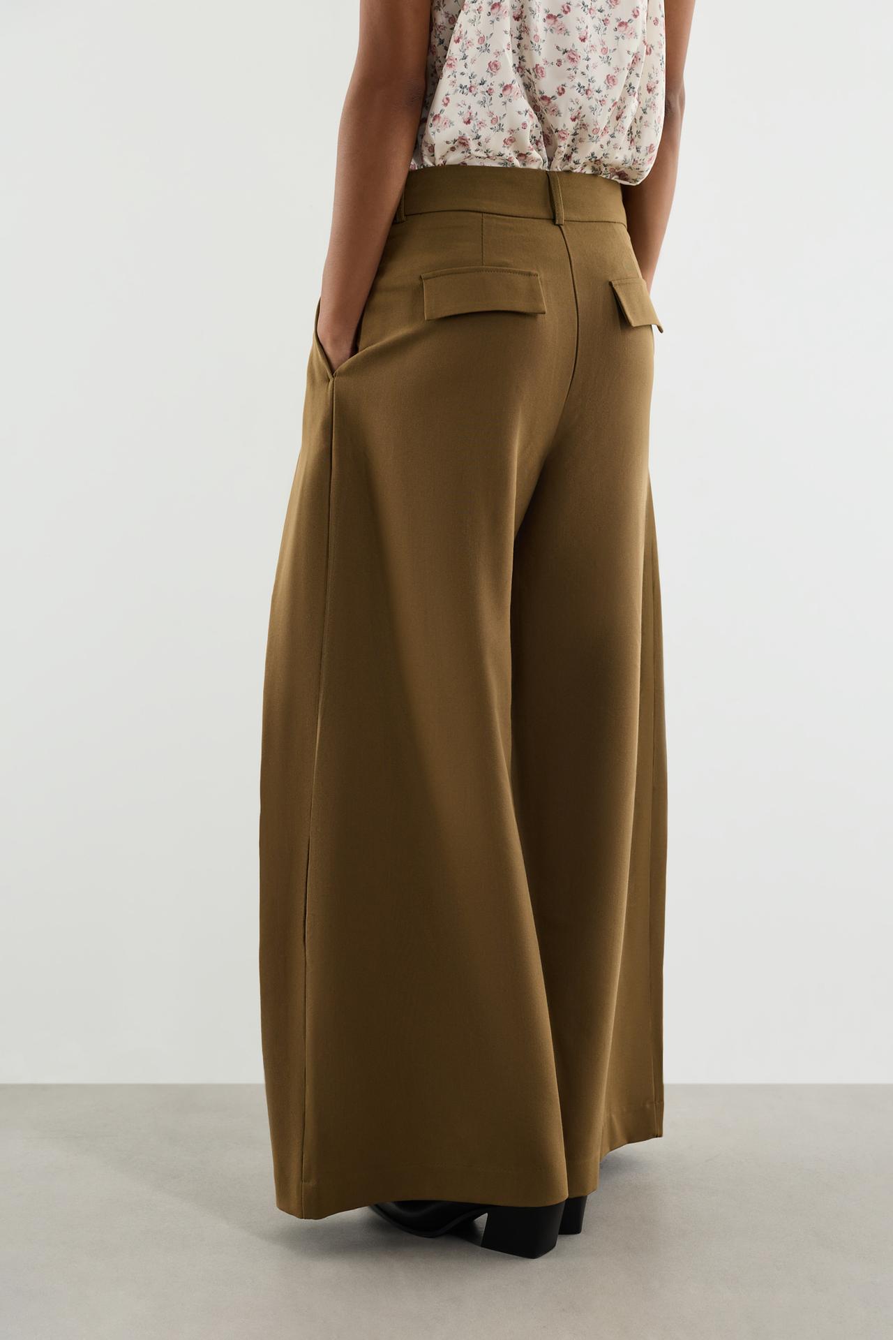 Pleated wide-leg trousers — KHAKI
