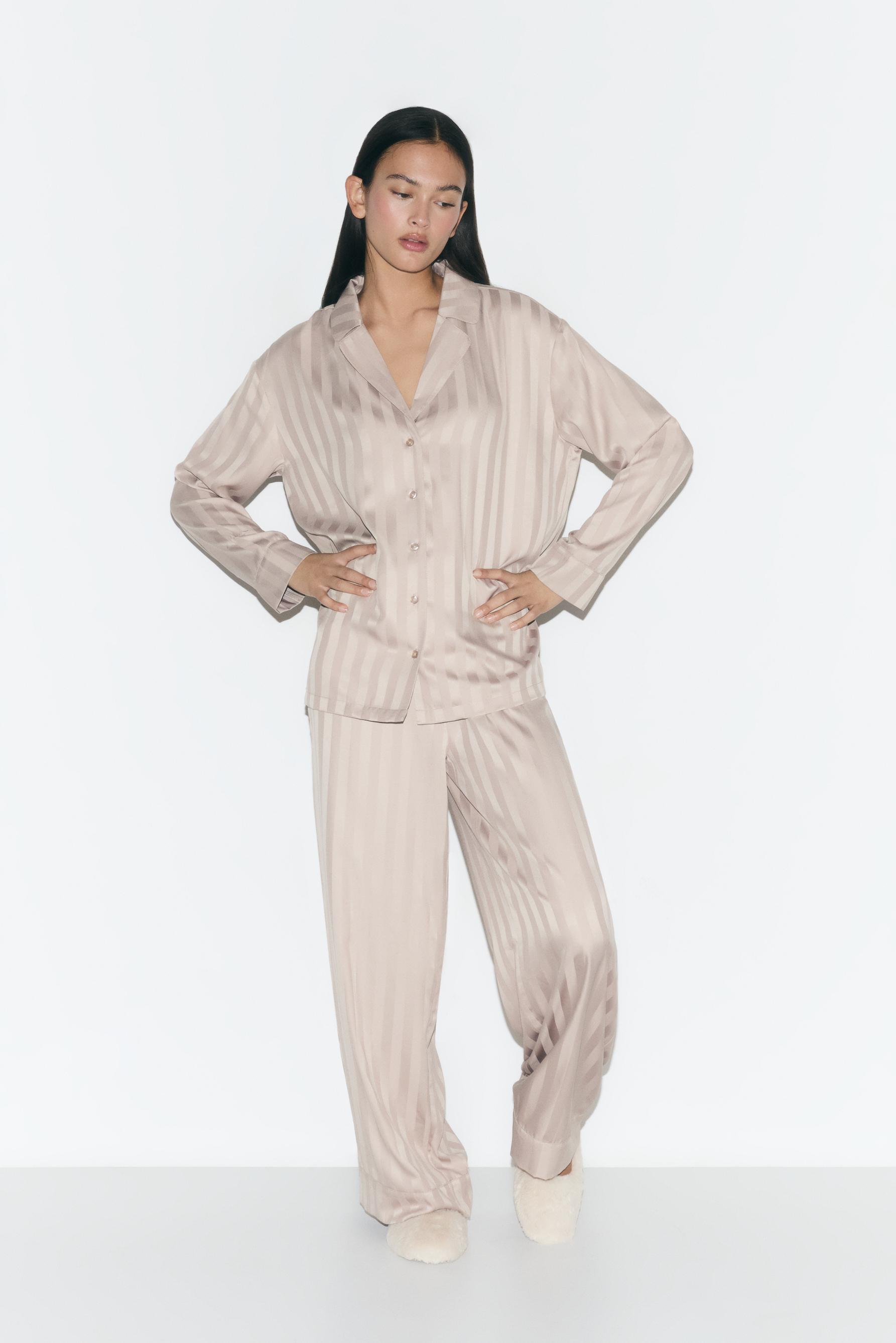 Pijama satinado rayas