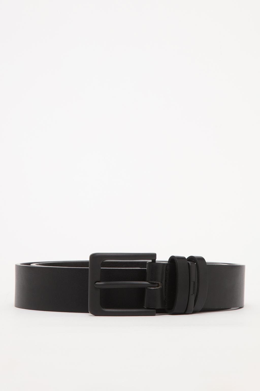 Smart faux leather belt