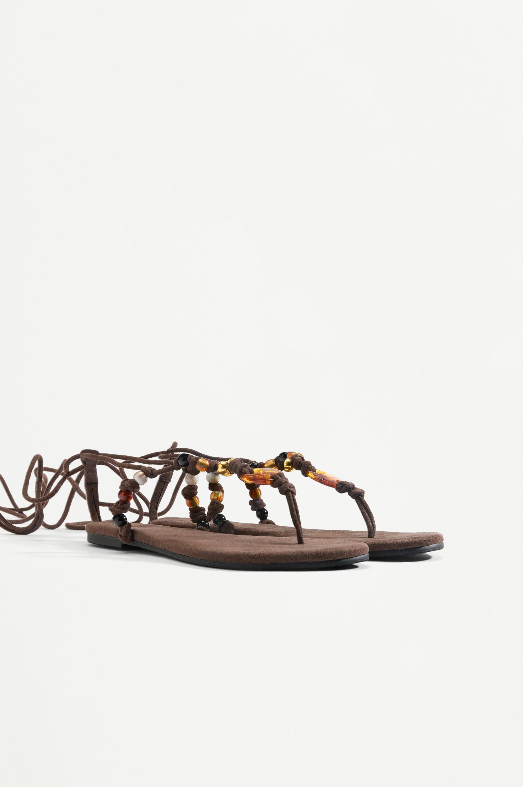 Beaded strap flat sandals — BROWN