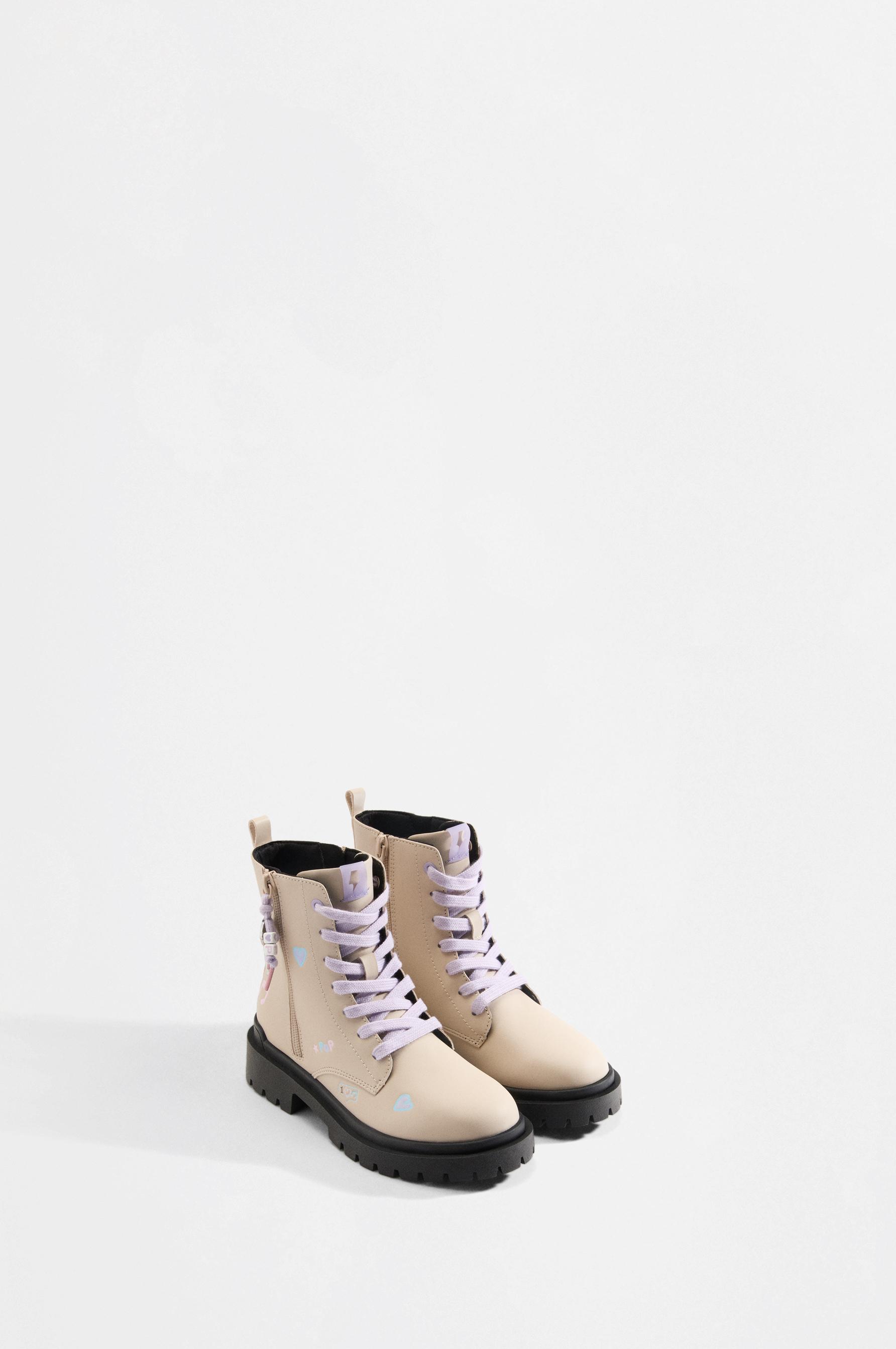 Pop track boots — WHITE