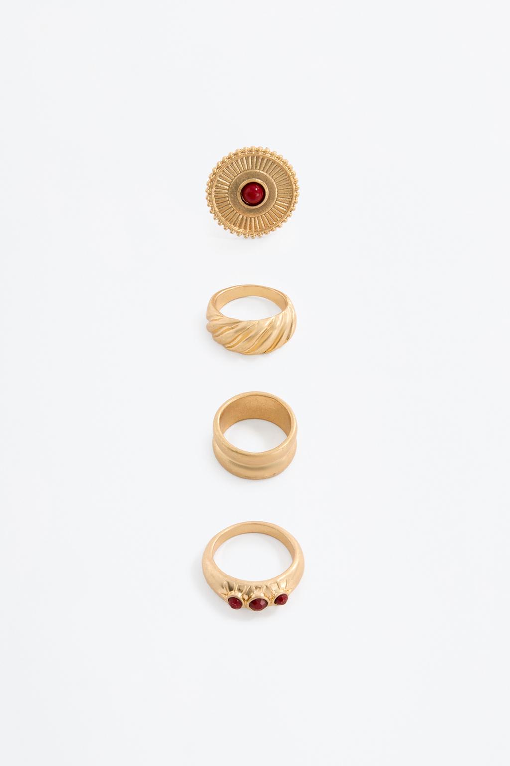 Pack of 4 assorted rings