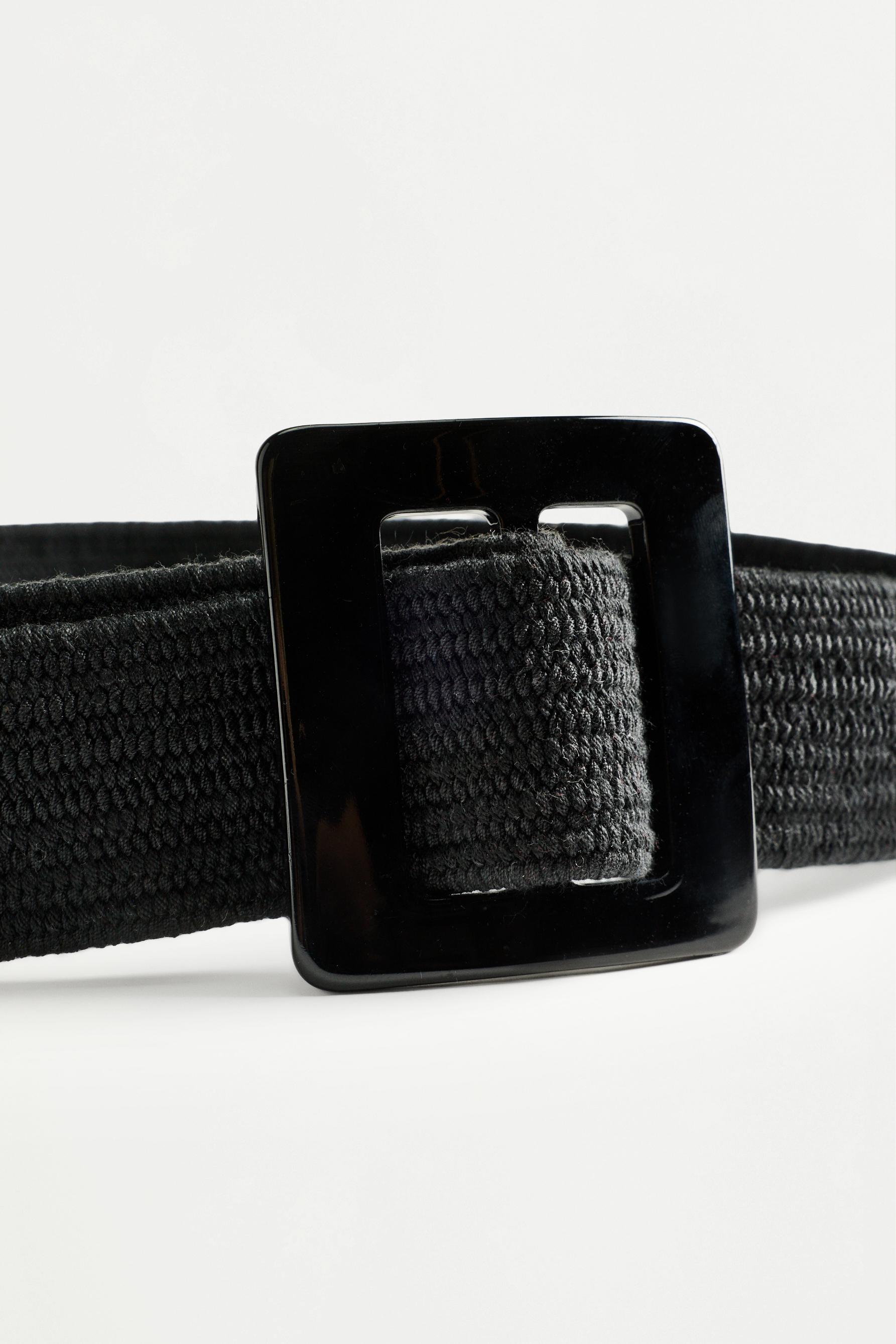 Wide square-buckle belt — BLACK